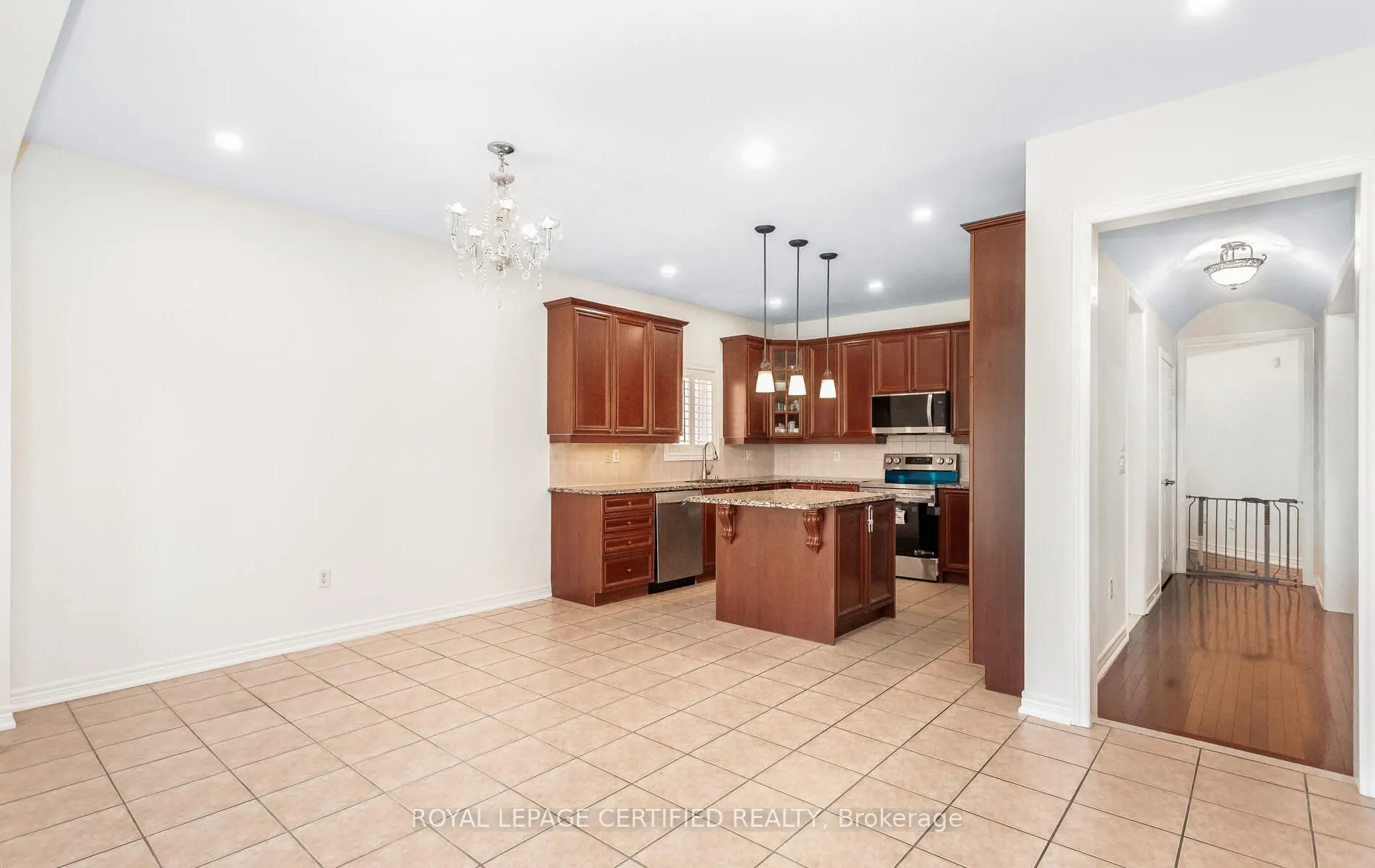 3327 Erin Centre Boulevard