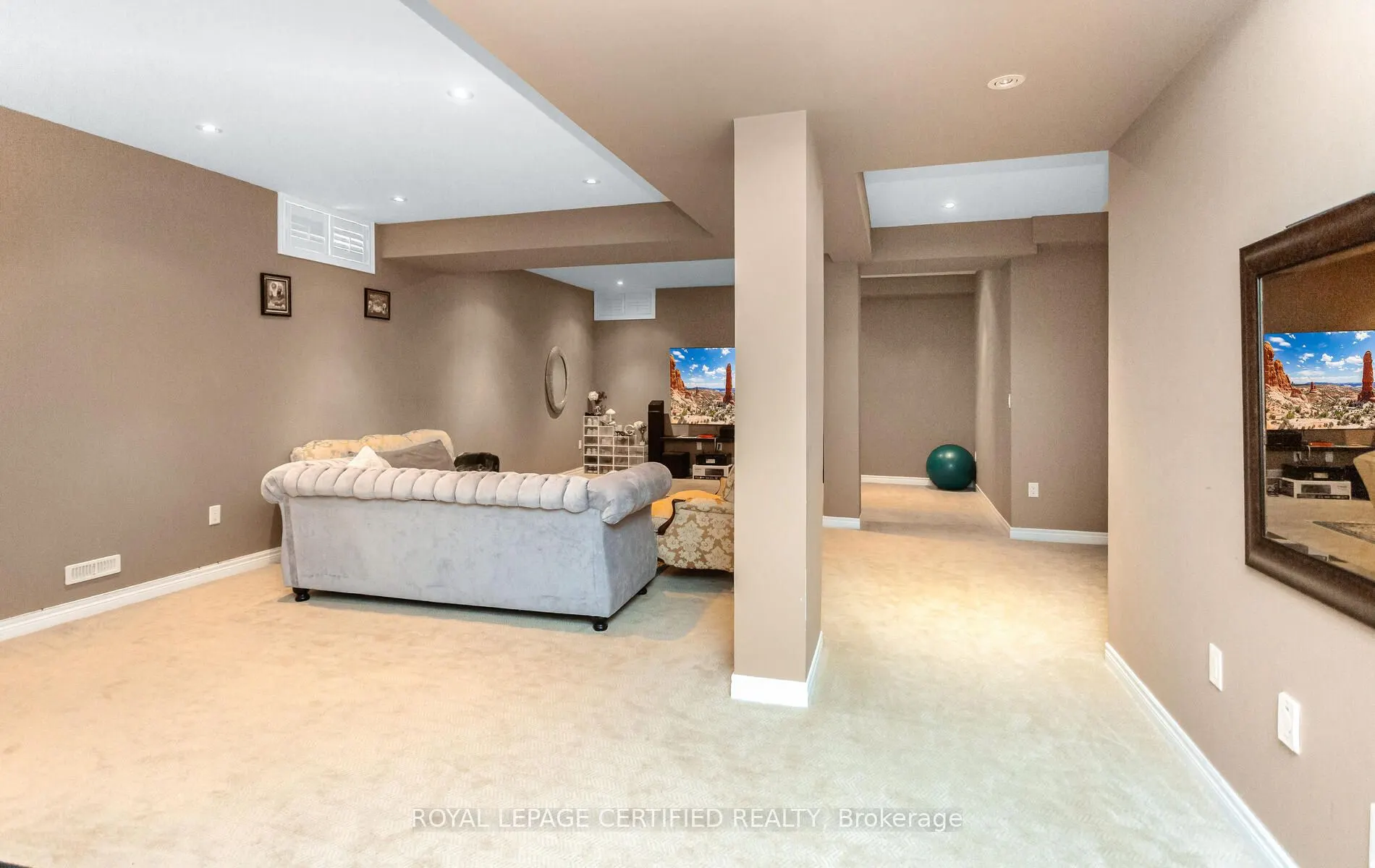 3327 Erin Centre Boulevard