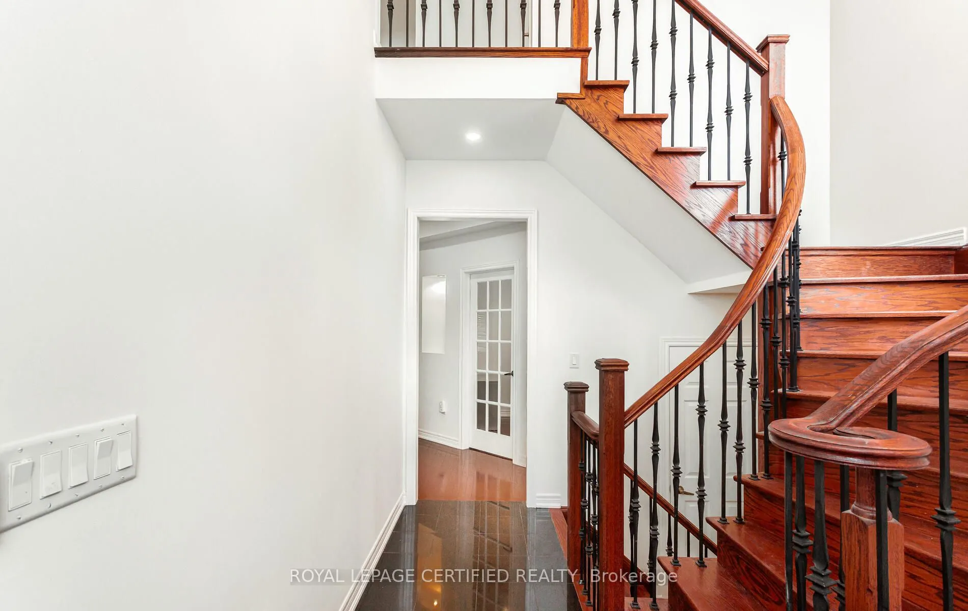 3327 Erin Centre Boulevard