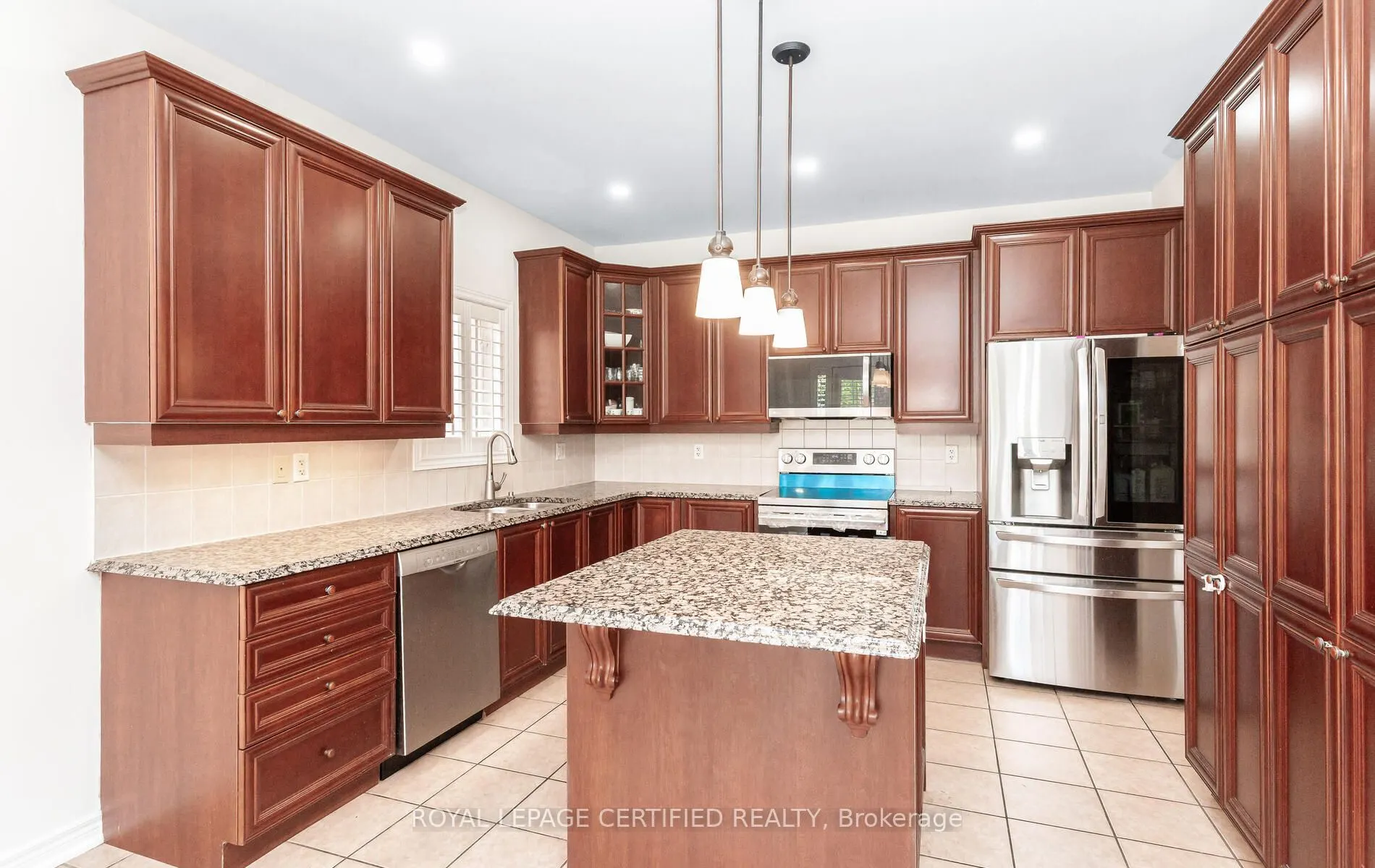 3327 Erin Centre Boulevard