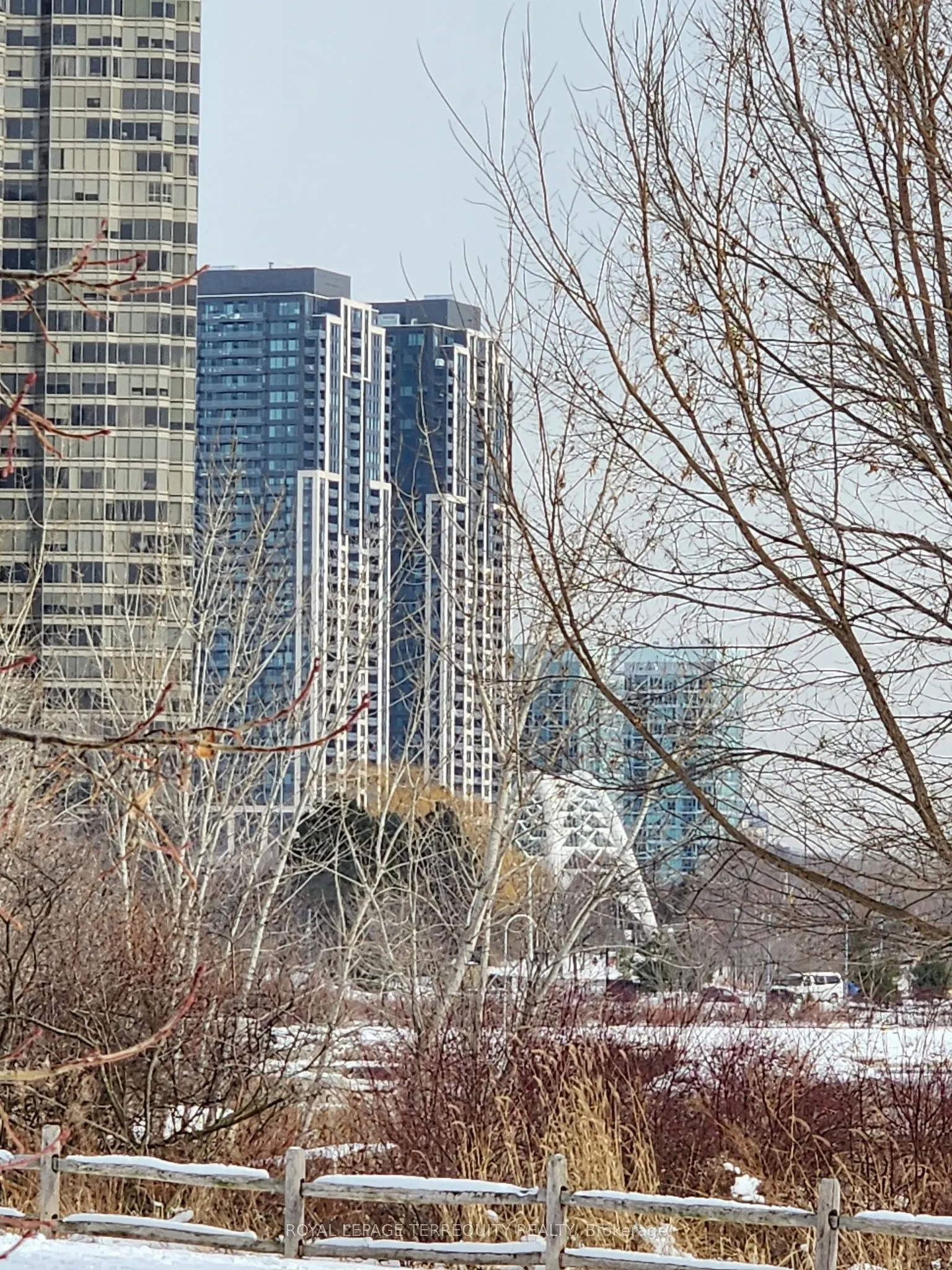 38 Annie Craig Drive, #1011