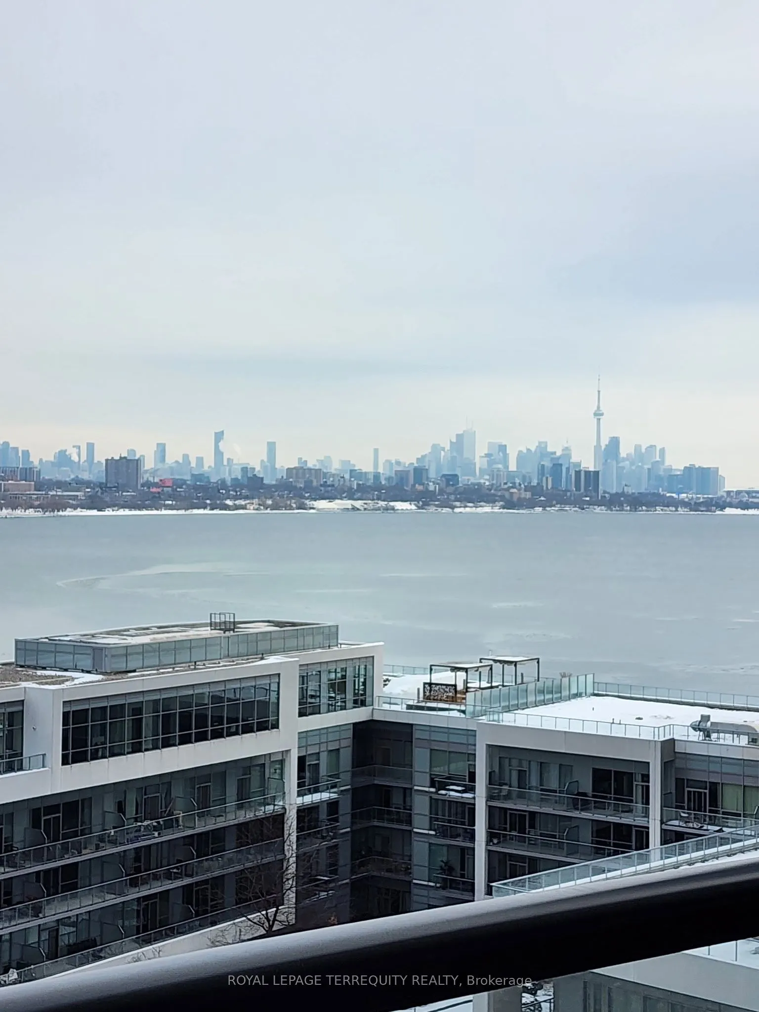 38 Annie Craig Drive, #1011