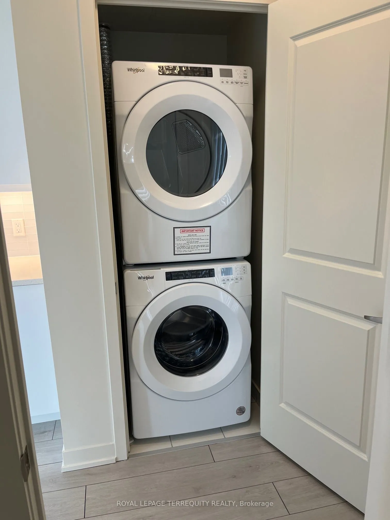 38 Annie Craig Drive, #1011