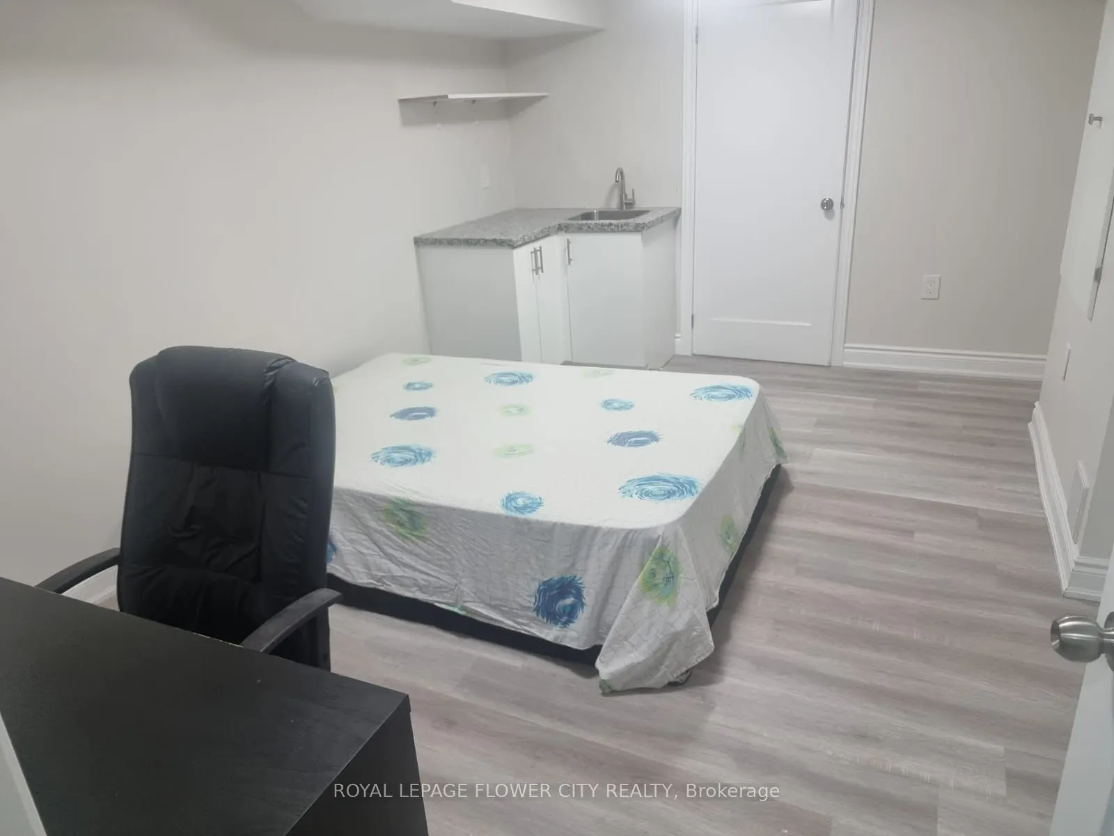 360 Valleyway Drive