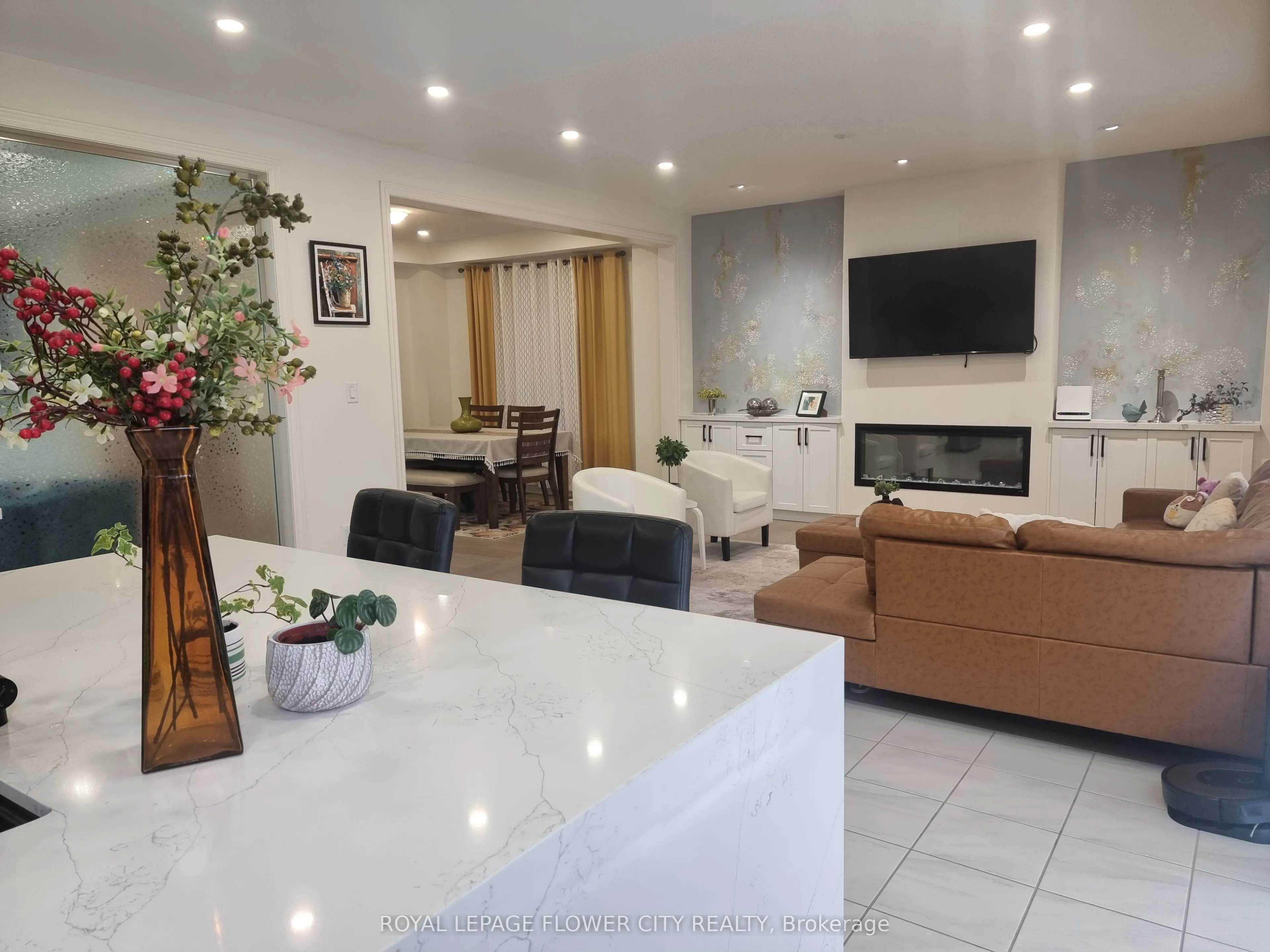 360 Valleyway Drive