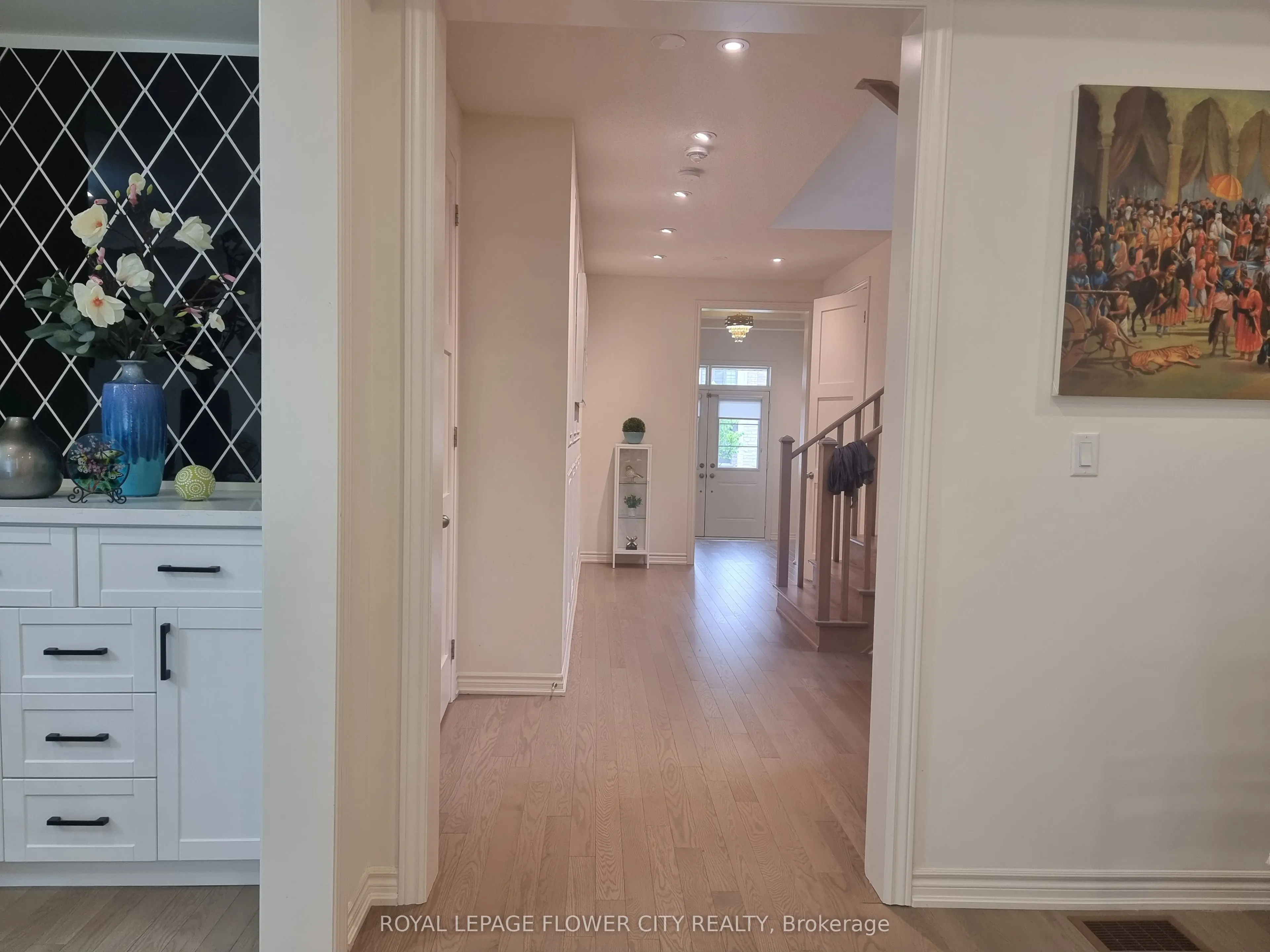 360 Valleyway Drive