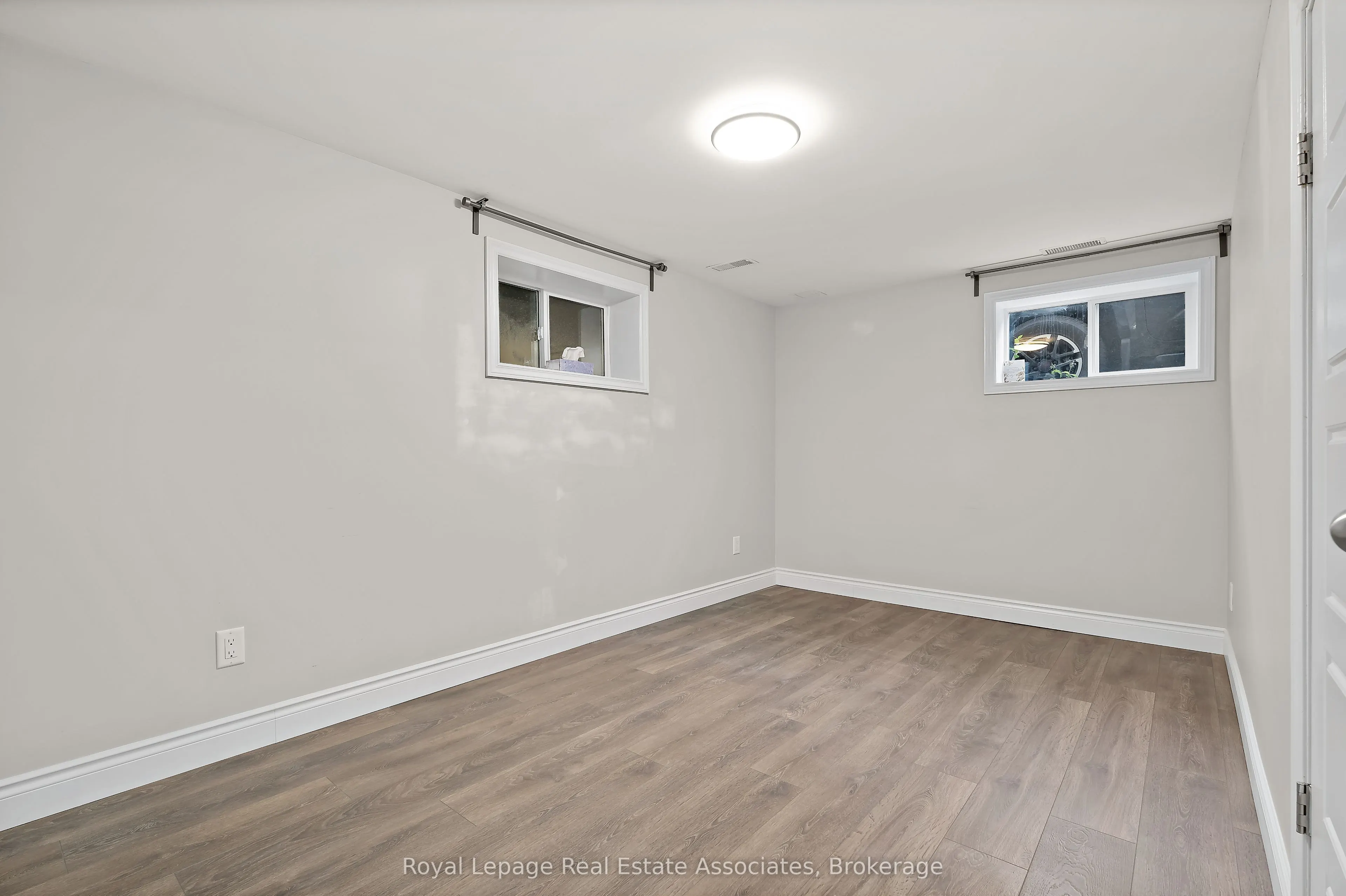 22 Byron Street