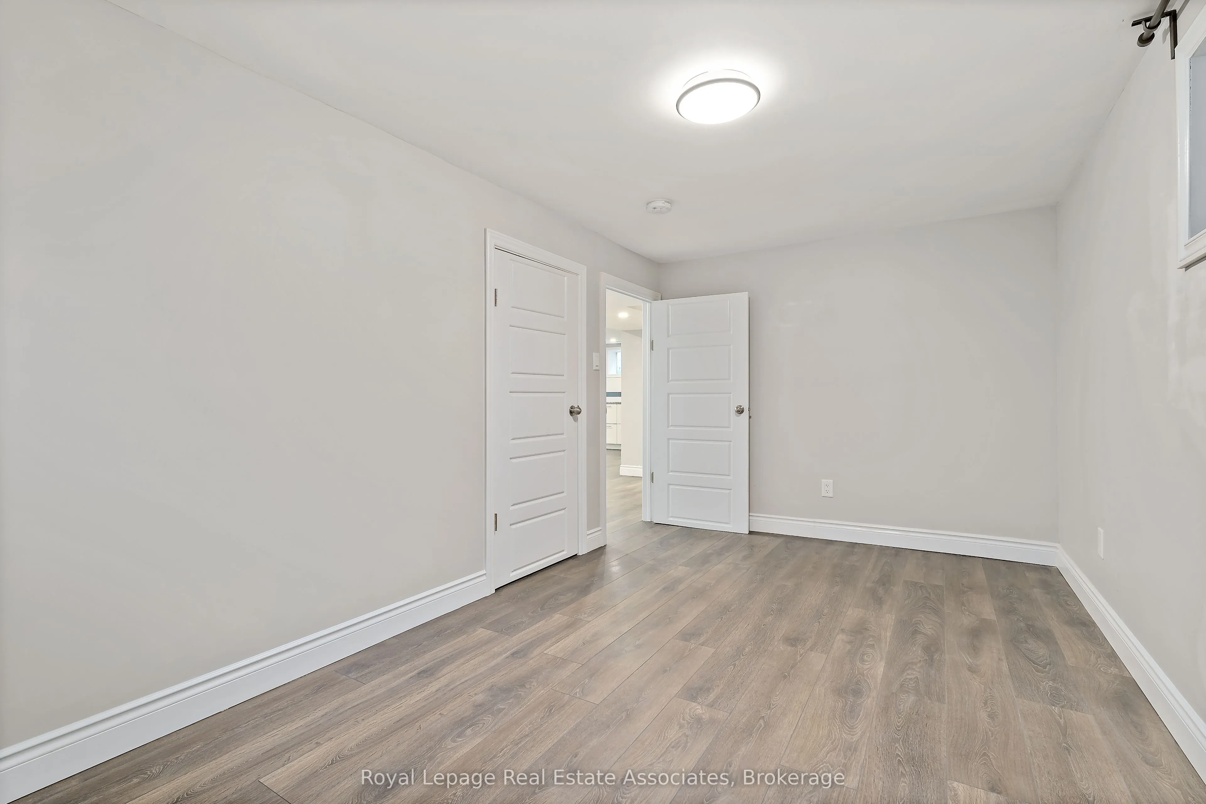 22 Byron Street