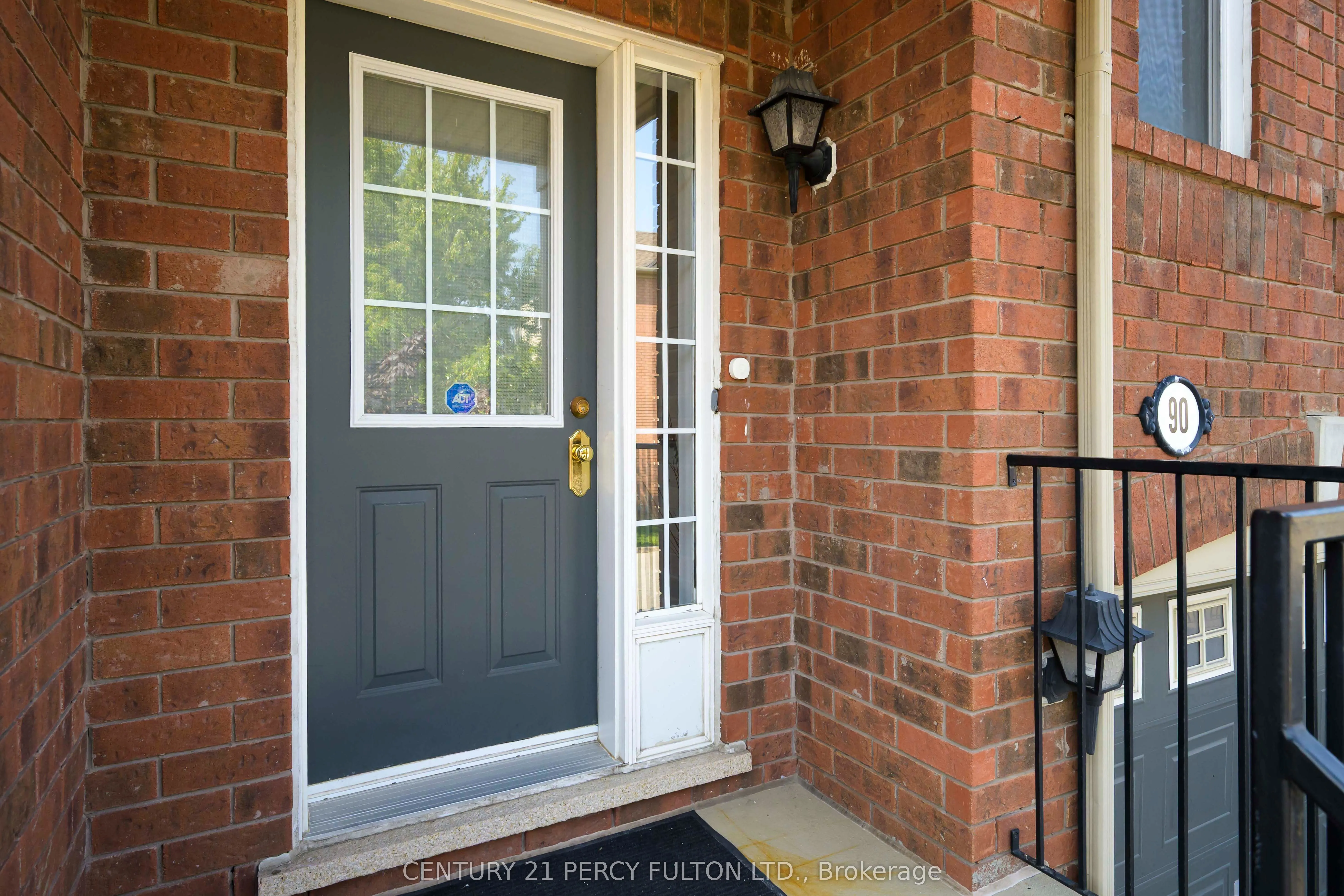 5980 Whitehorn Avenue, #90