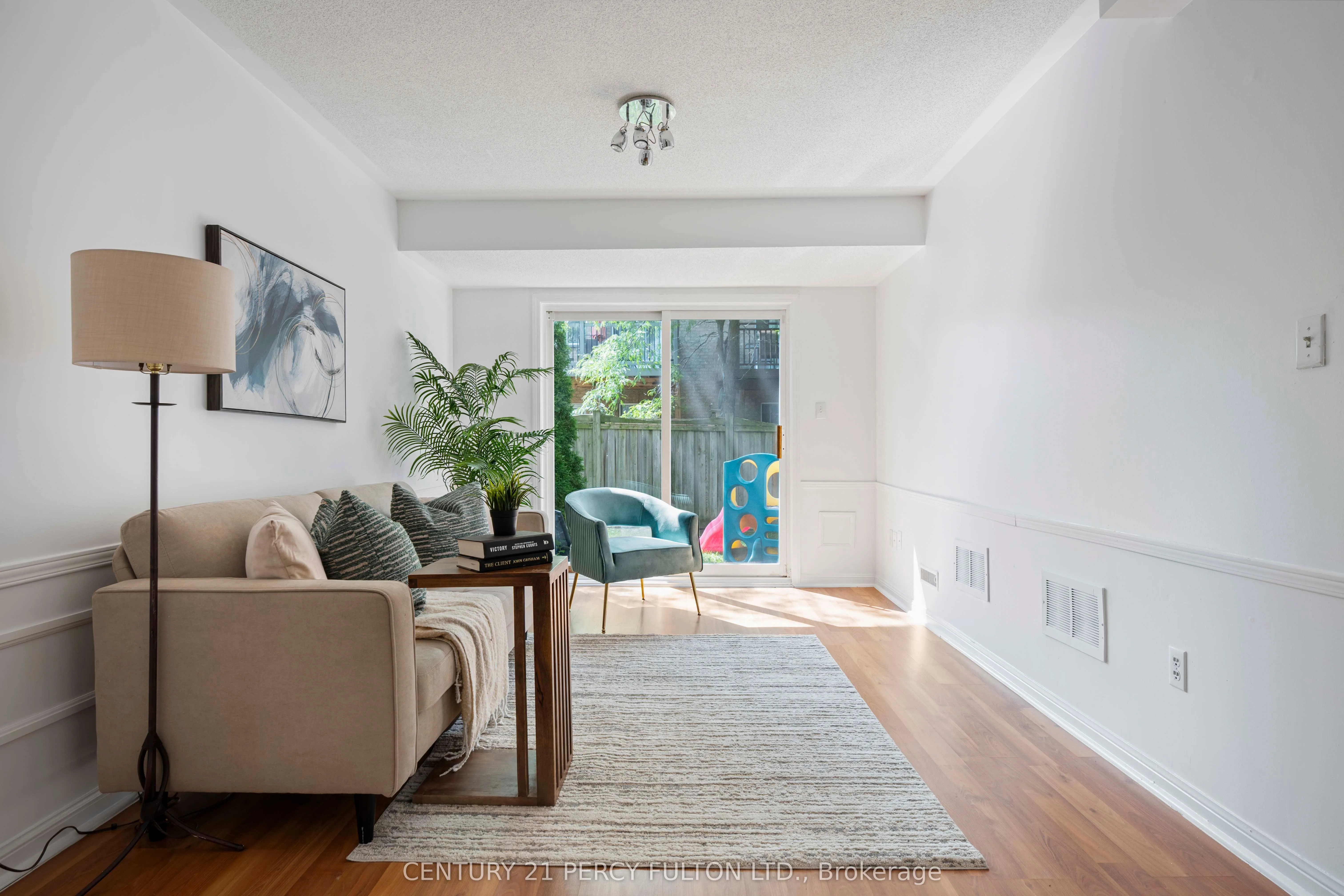 5980 Whitehorn Avenue, #90
