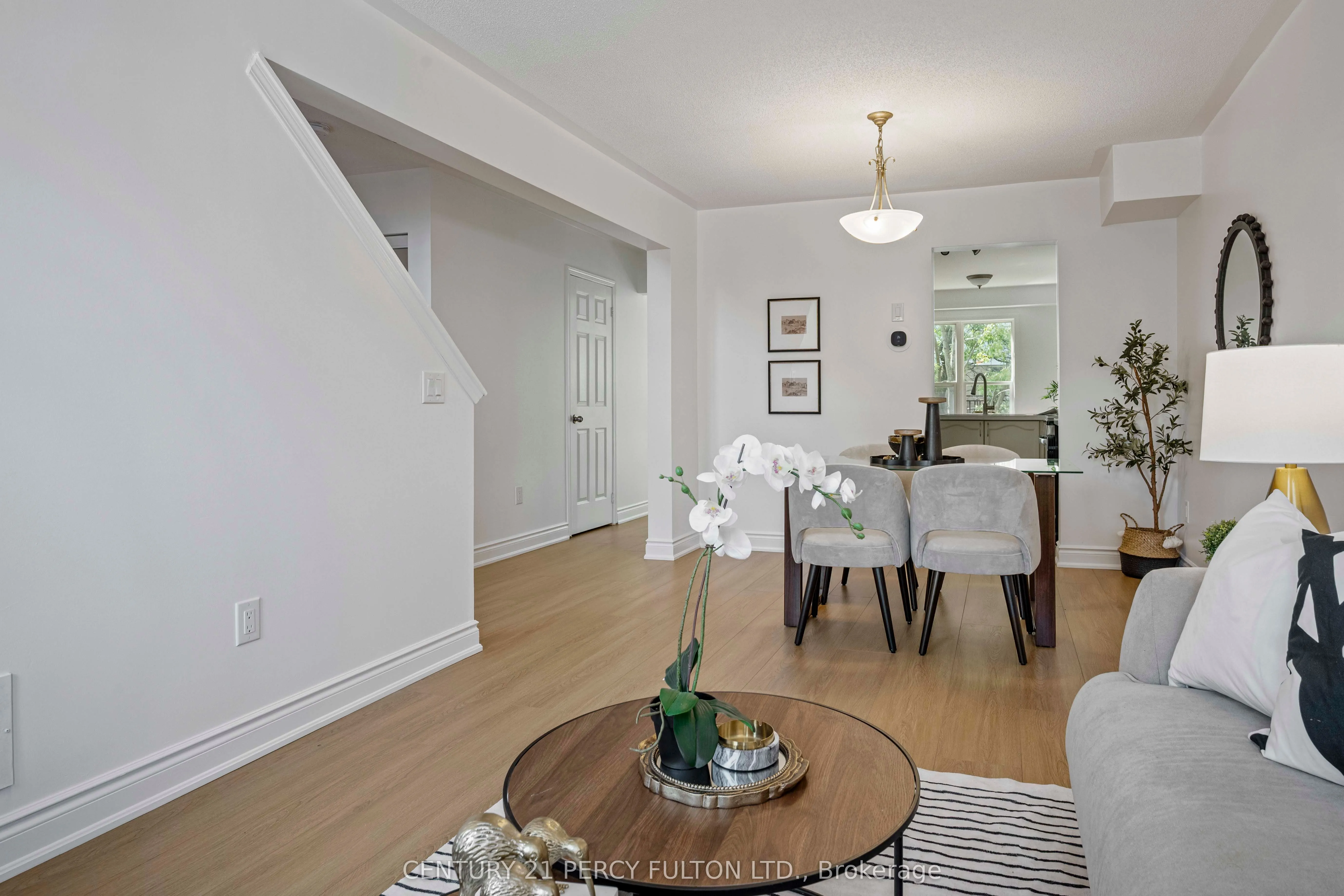 5980 Whitehorn Avenue, #90