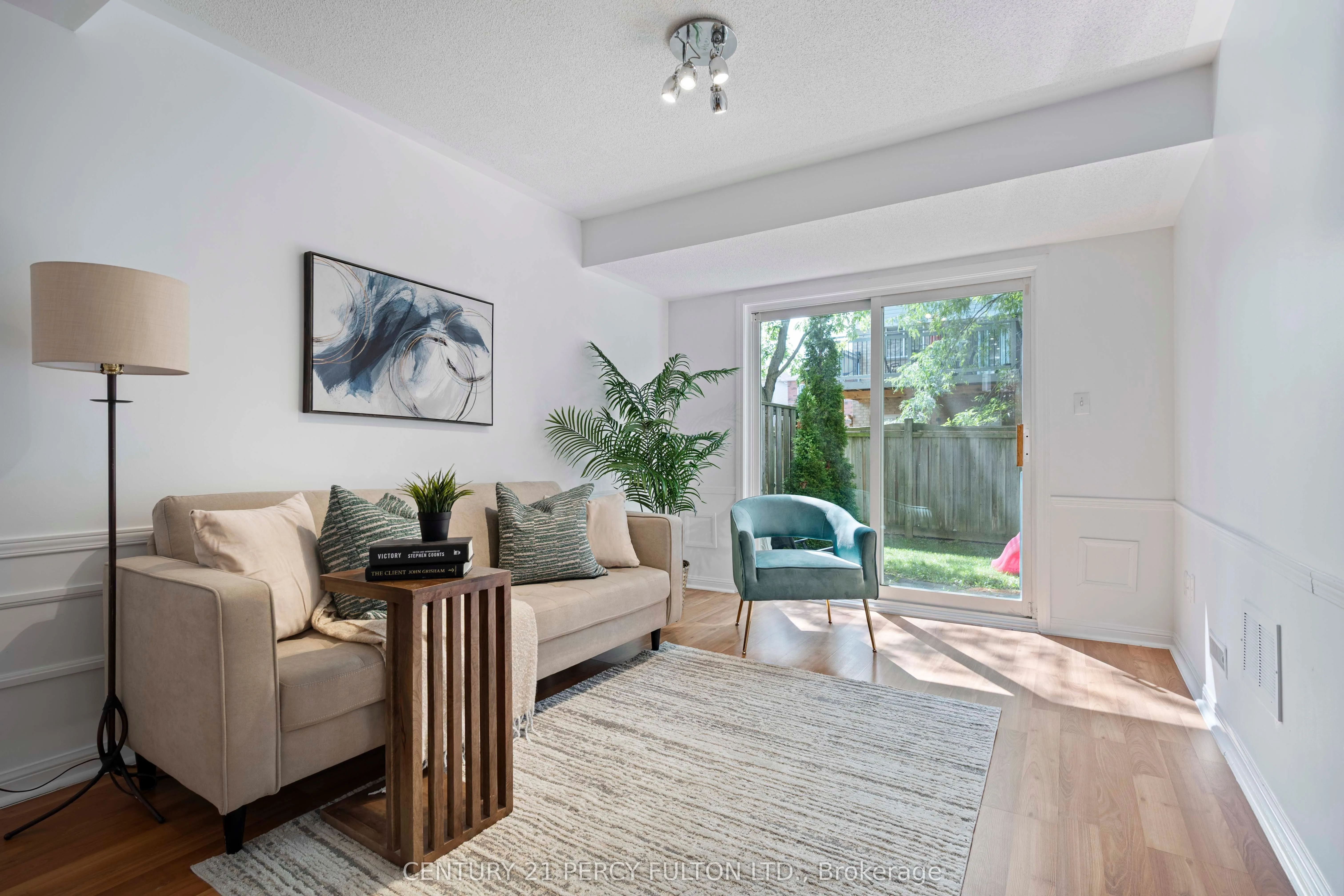 5980 Whitehorn Avenue, #90