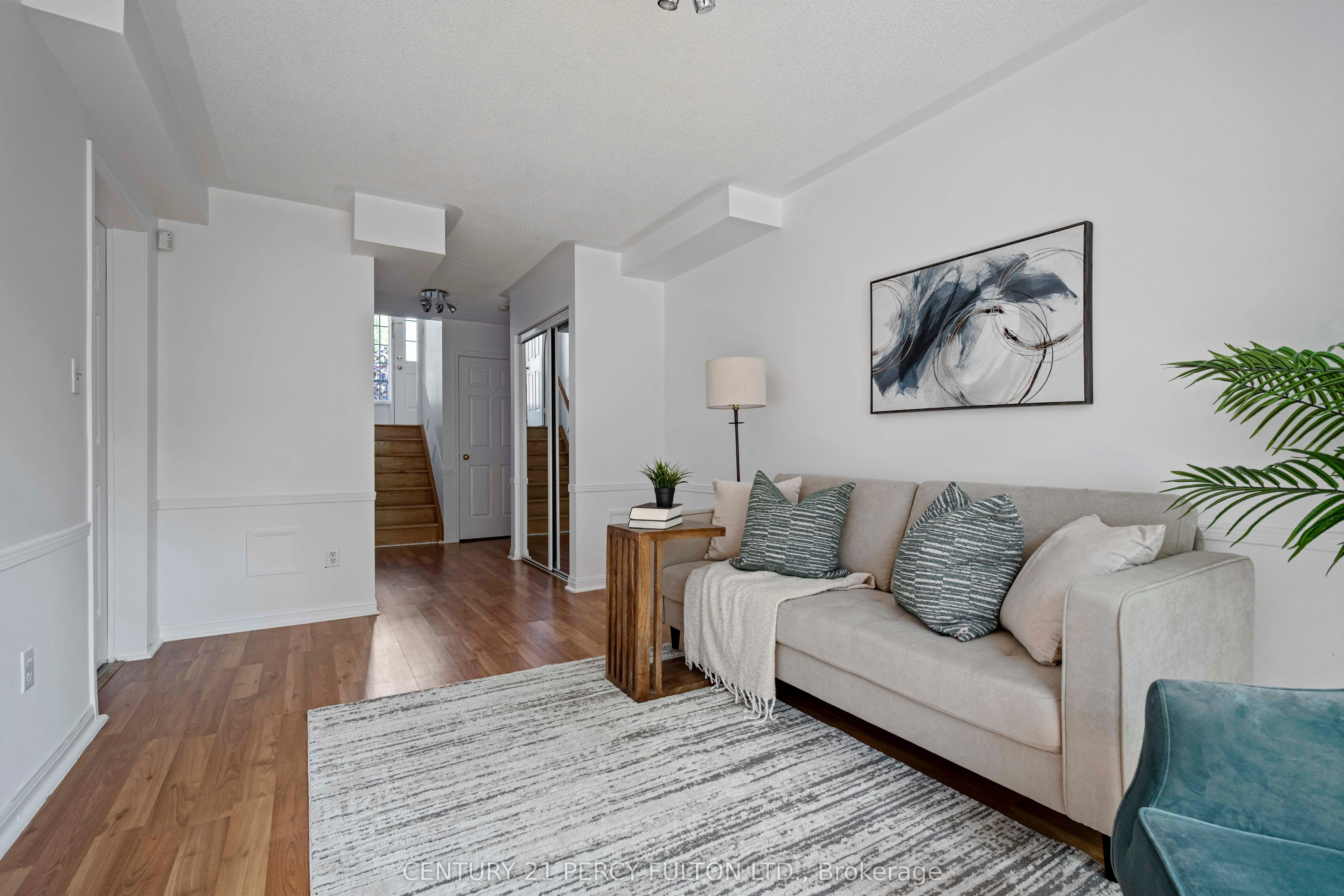 5980 Whitehorn Avenue, #90