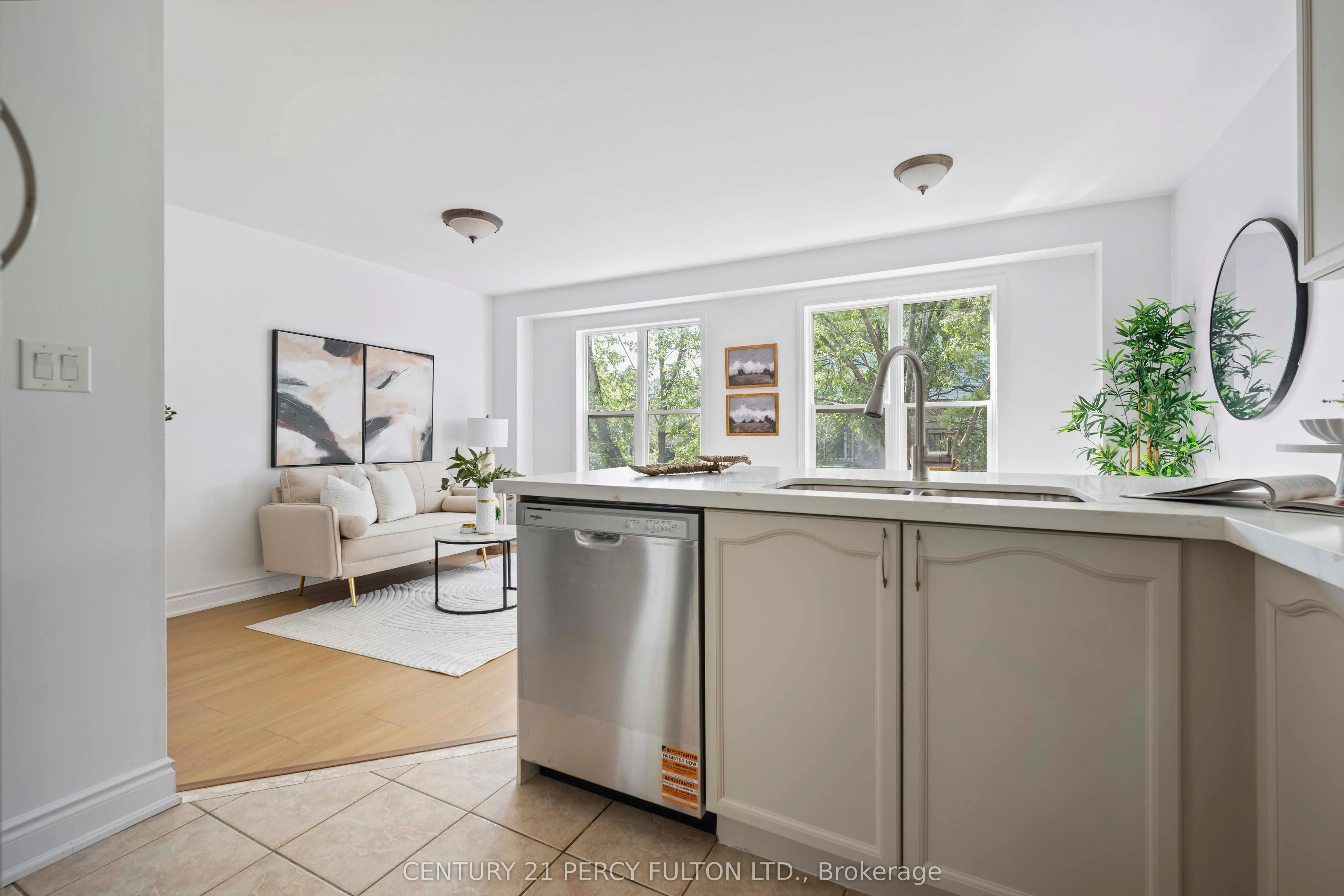 5980 Whitehorn Avenue, #90
