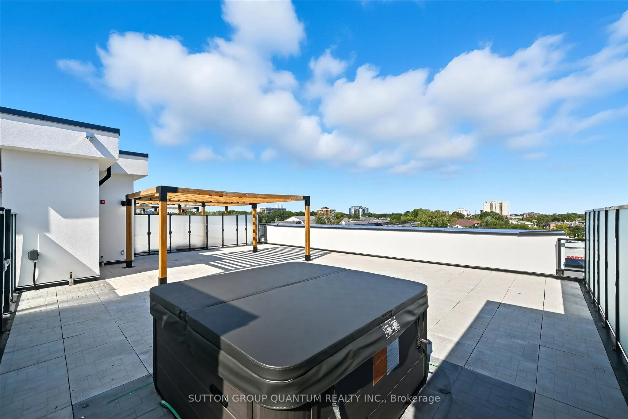 123 Maurice Drive, #409