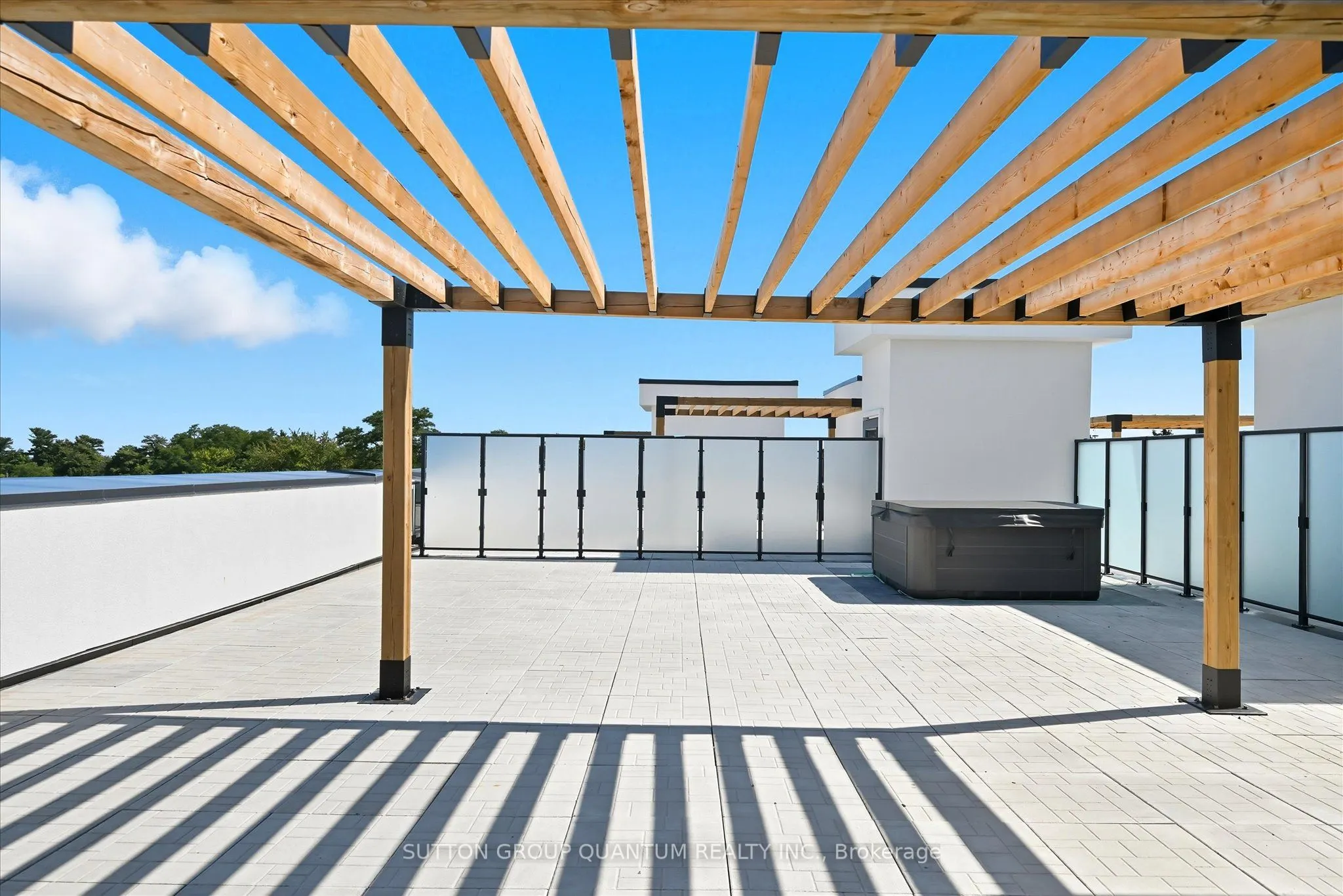 123 Maurice Drive, #409