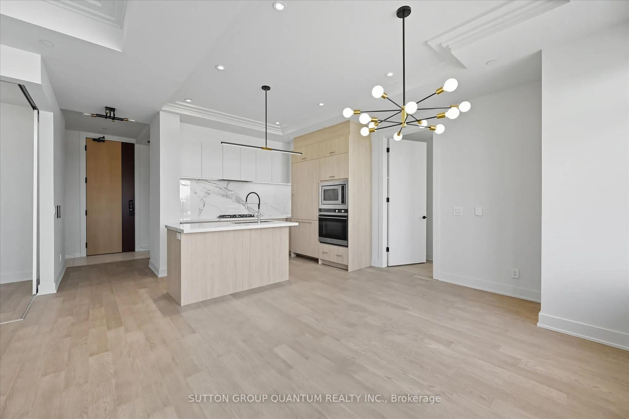 123 Maurice Drive, #409