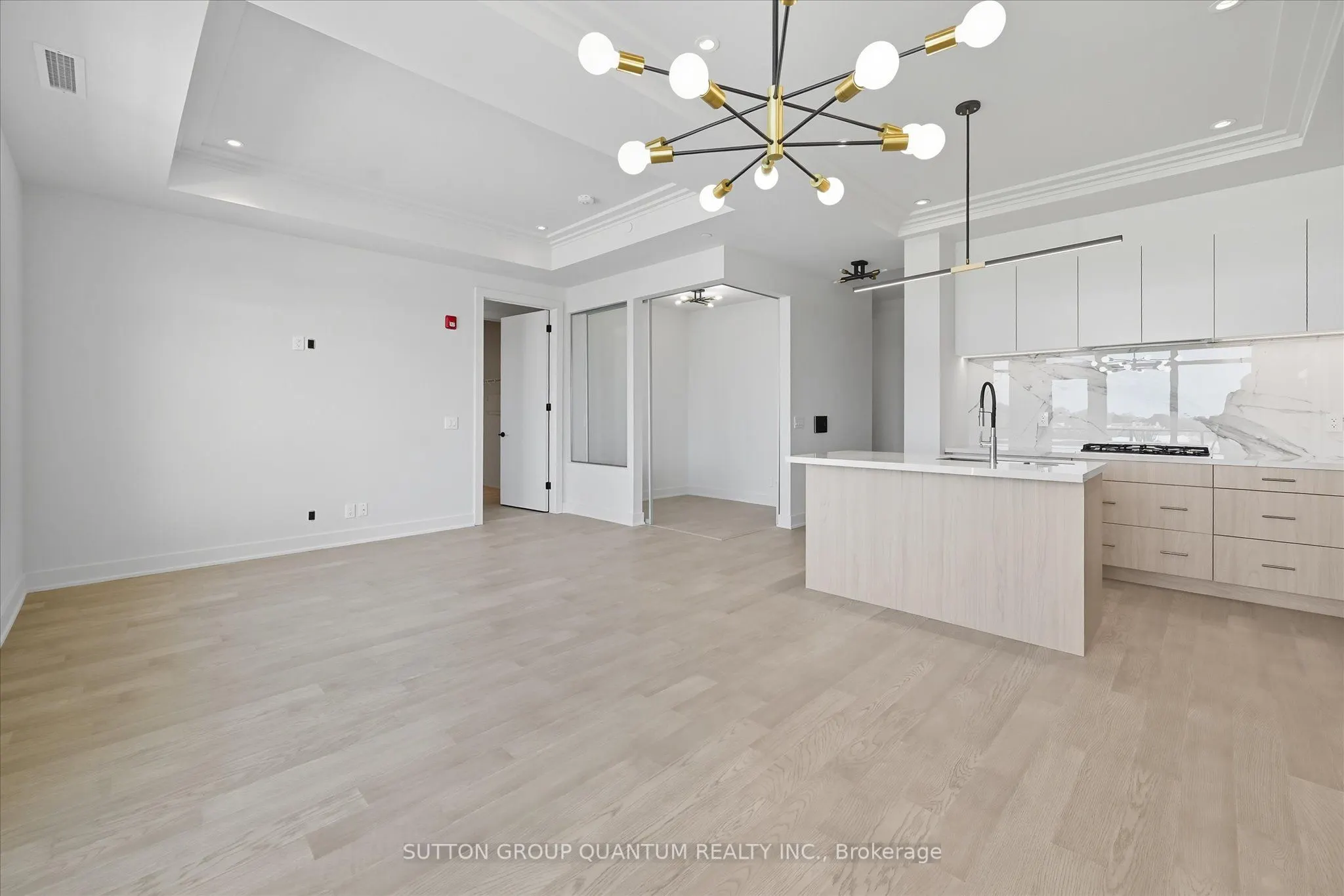 123 Maurice Drive, #409