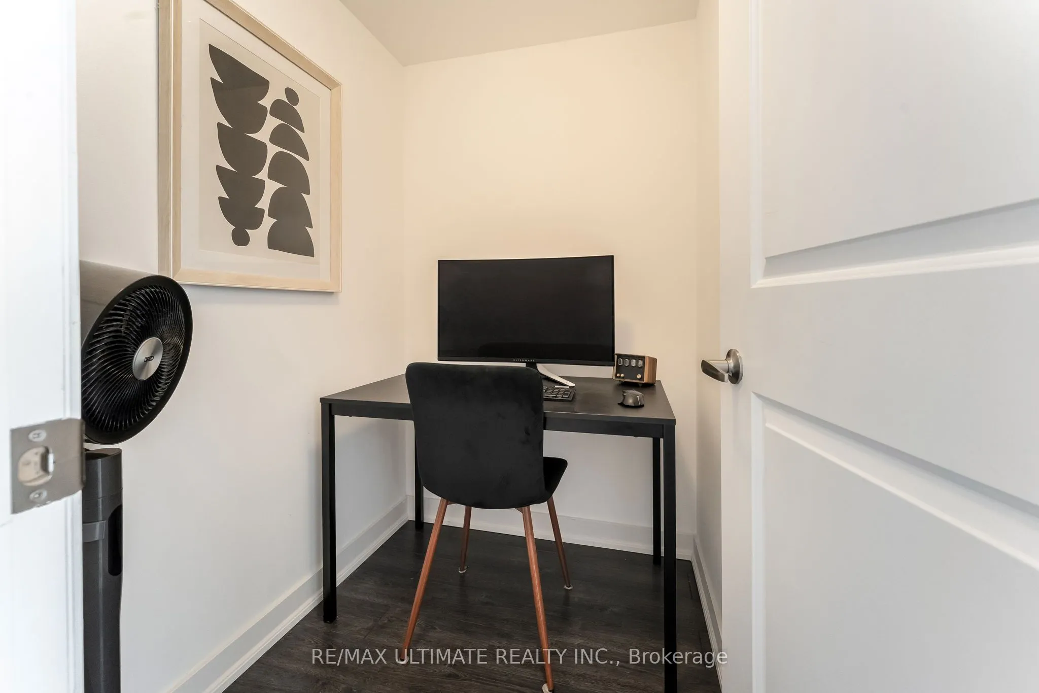 5001 Corporate Drive, #104