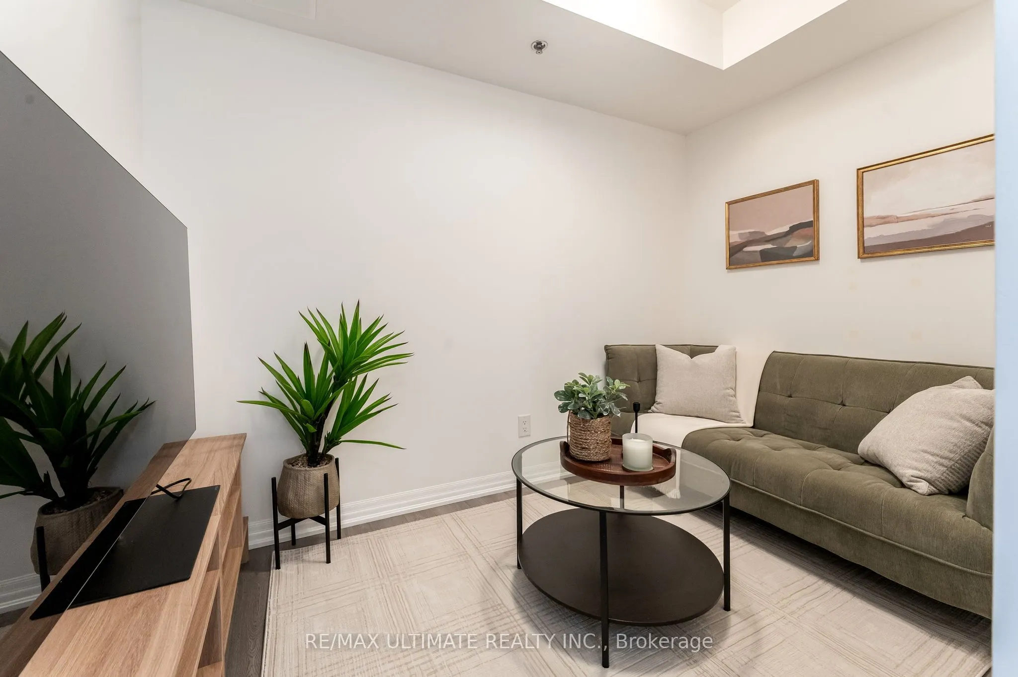 5001 Corporate Drive, #104