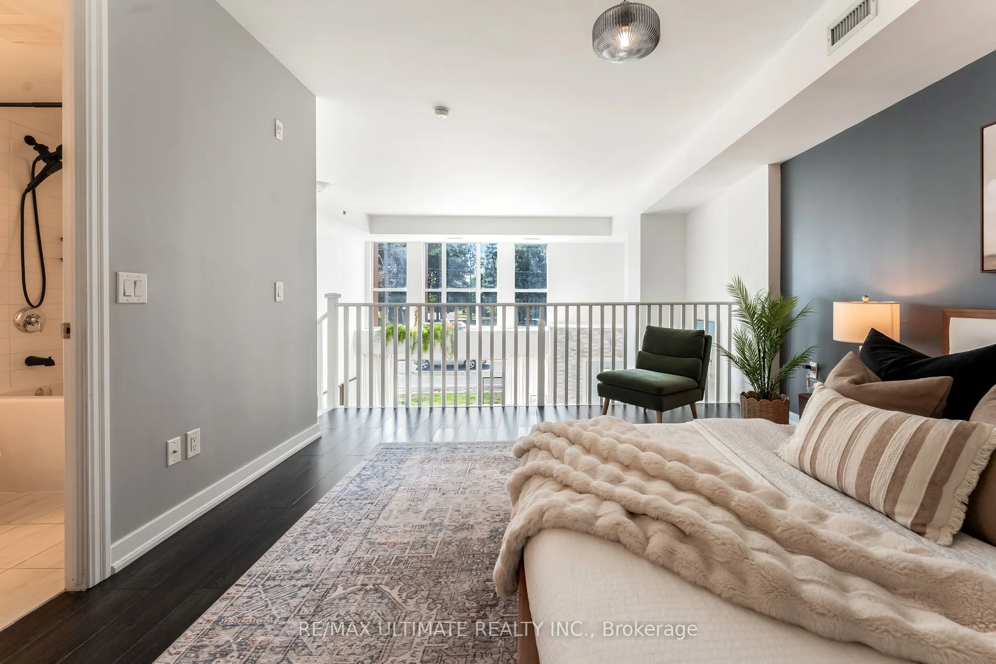 5001 Corporate Drive, #104
