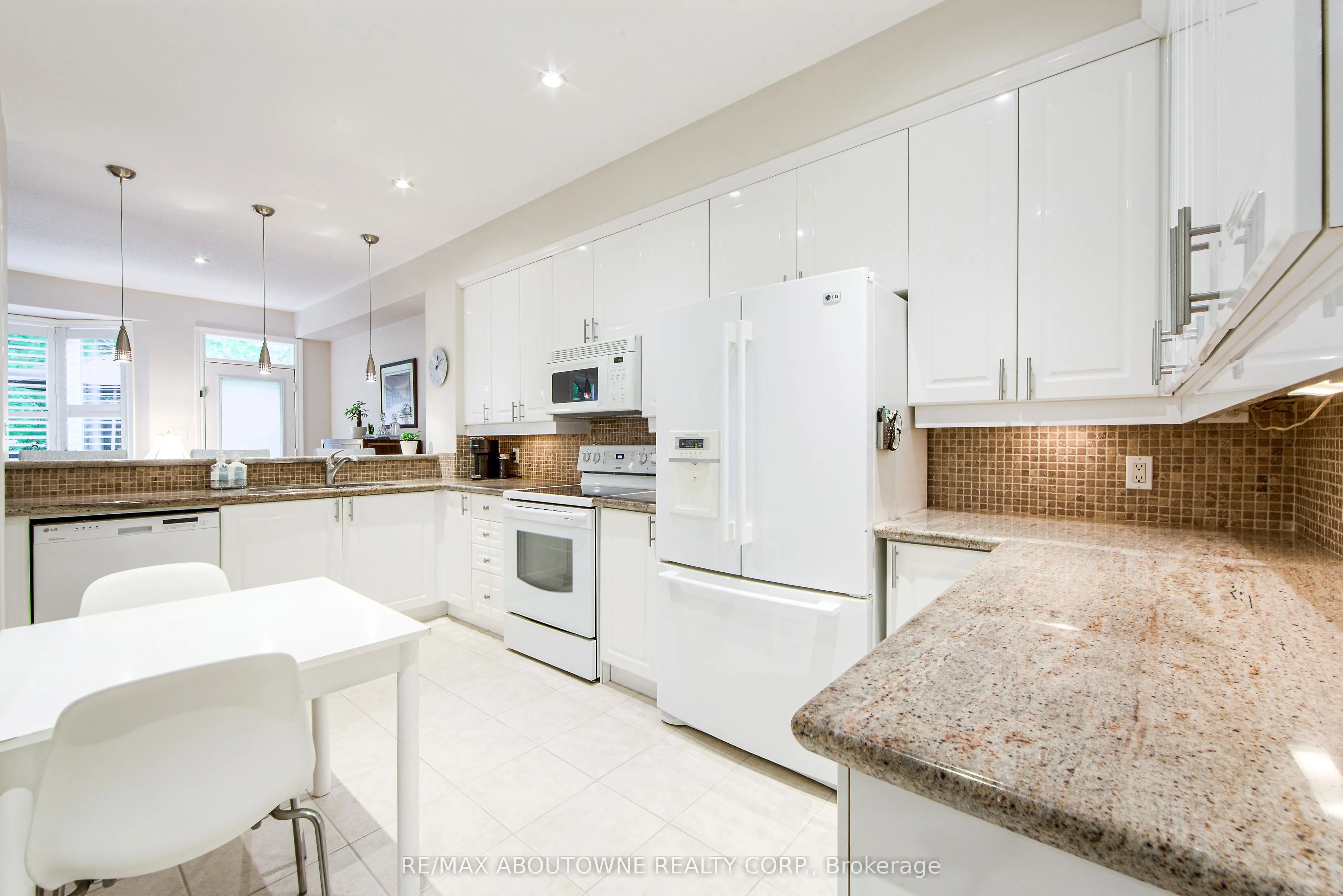 300 Ravineview Way, #21