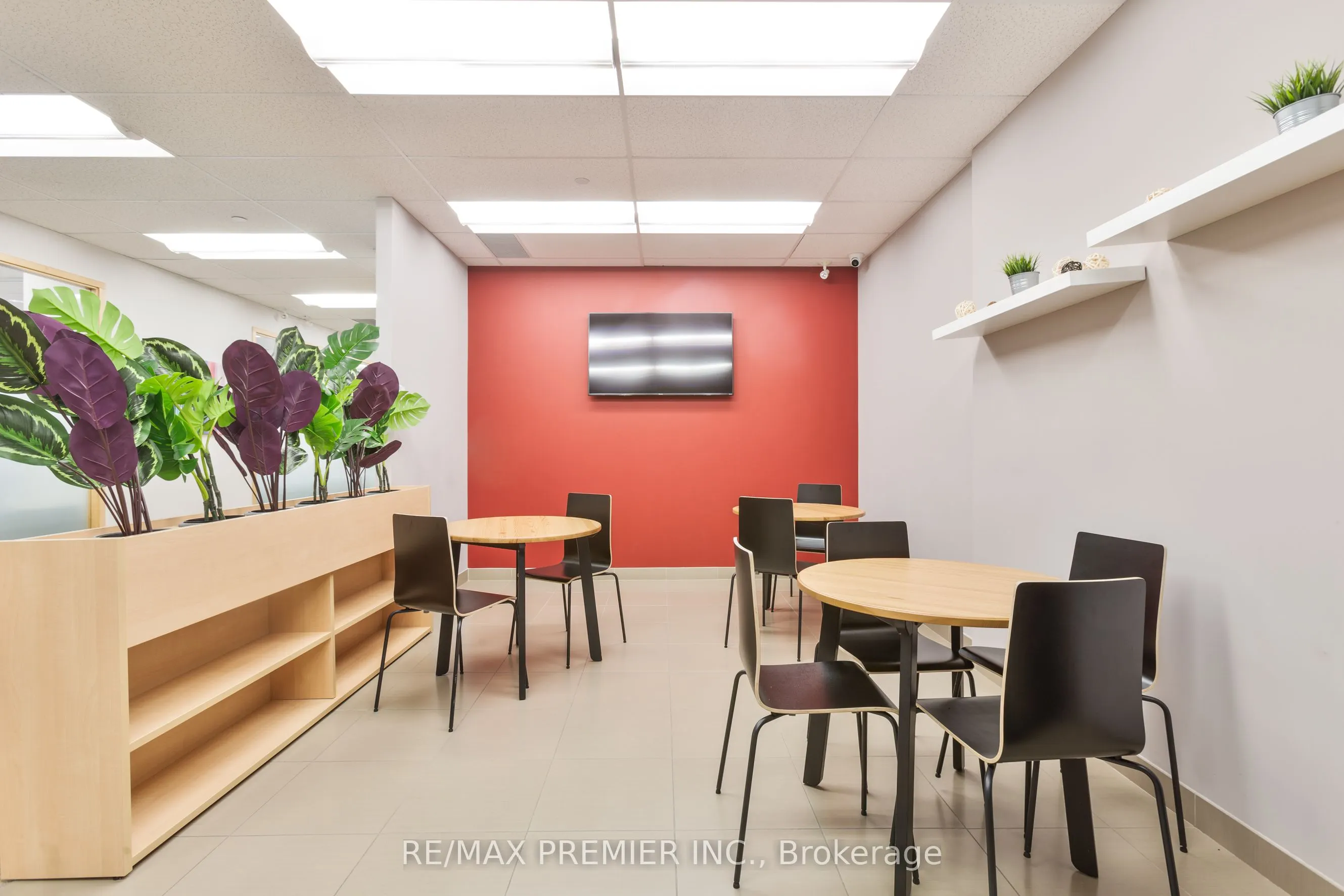 231 Oak Park Boulevard, #301-B