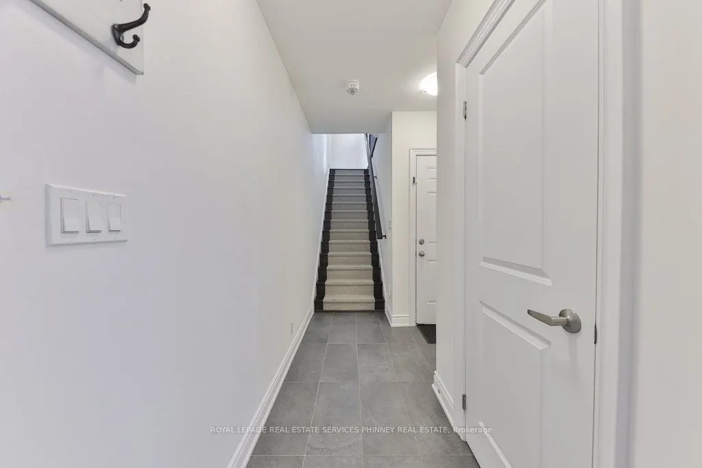 2160 Trafalgar Road W, #10