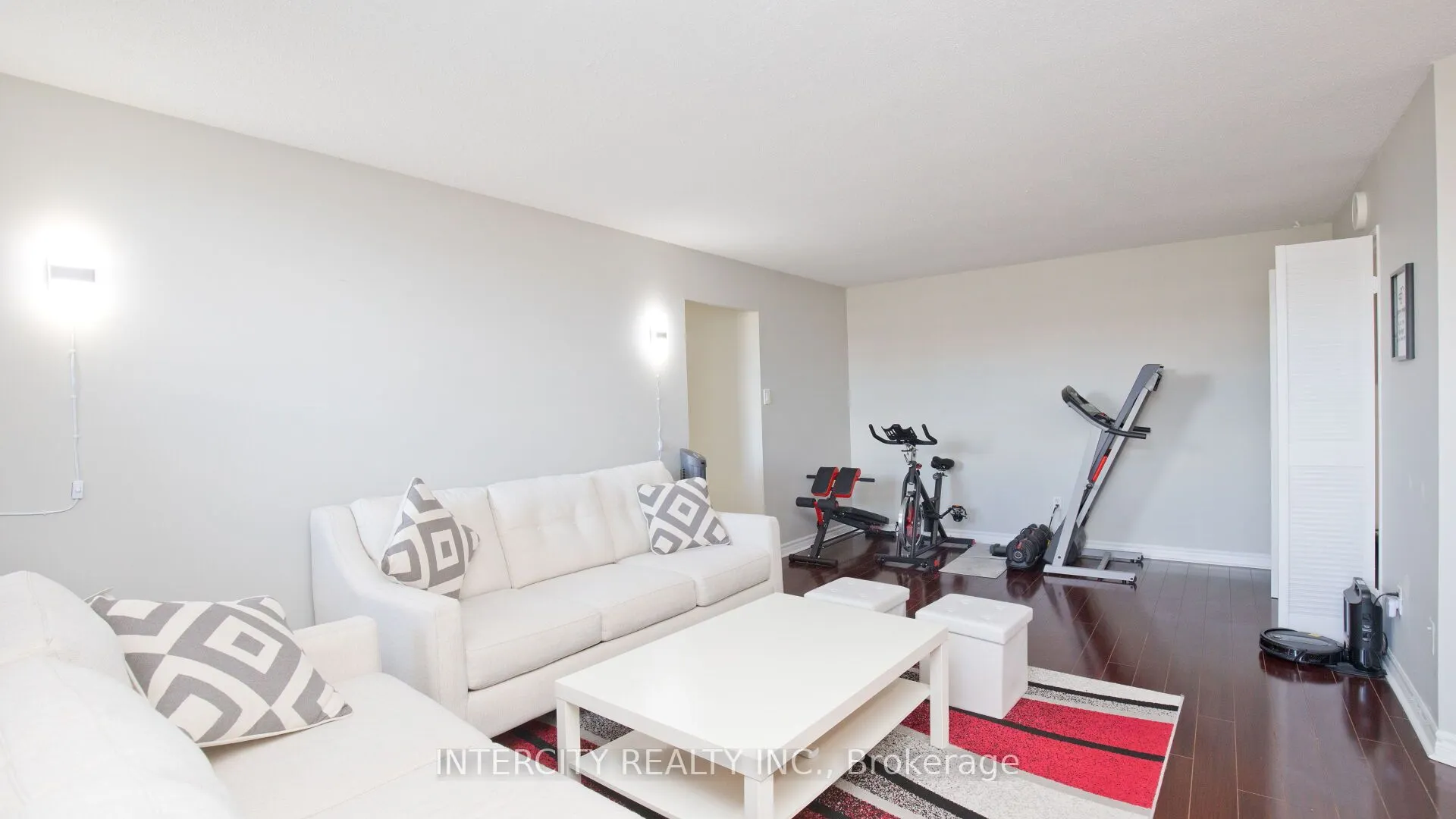 3555 Derry Road E, #907