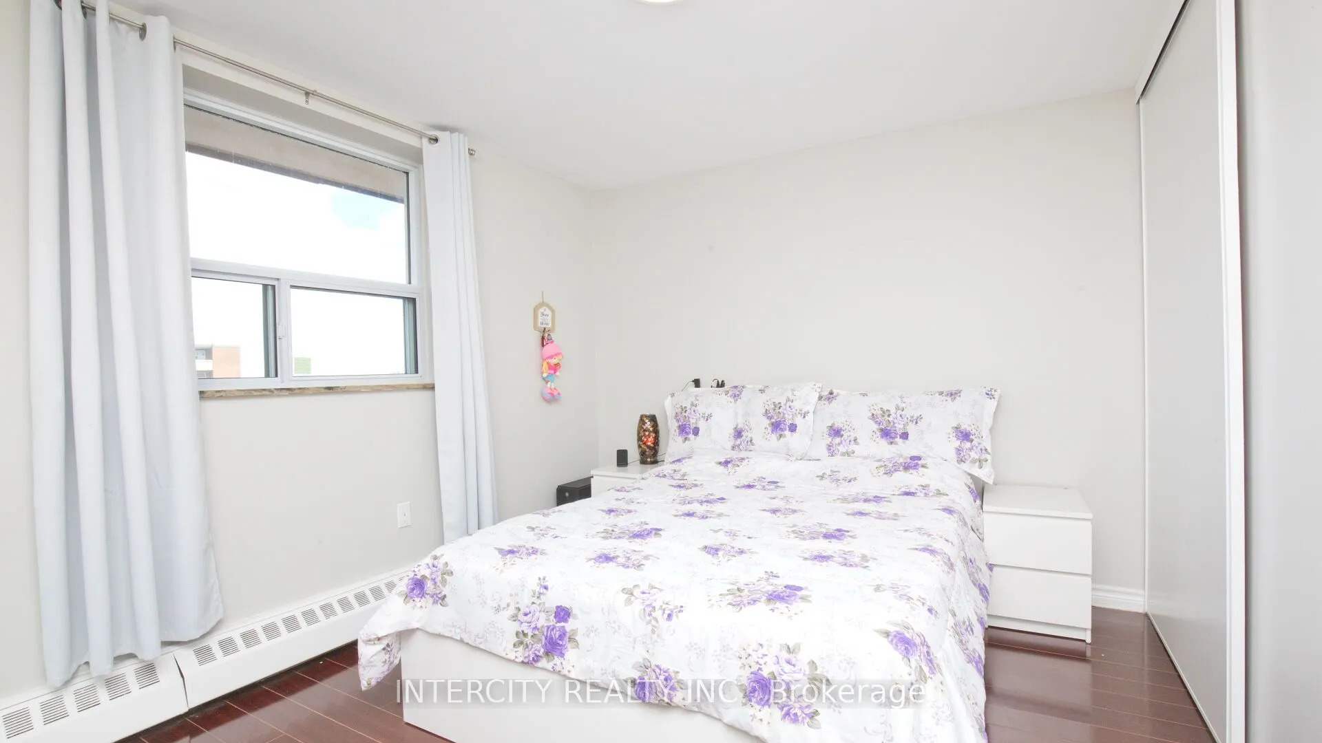 3555 Derry Road E, #907
