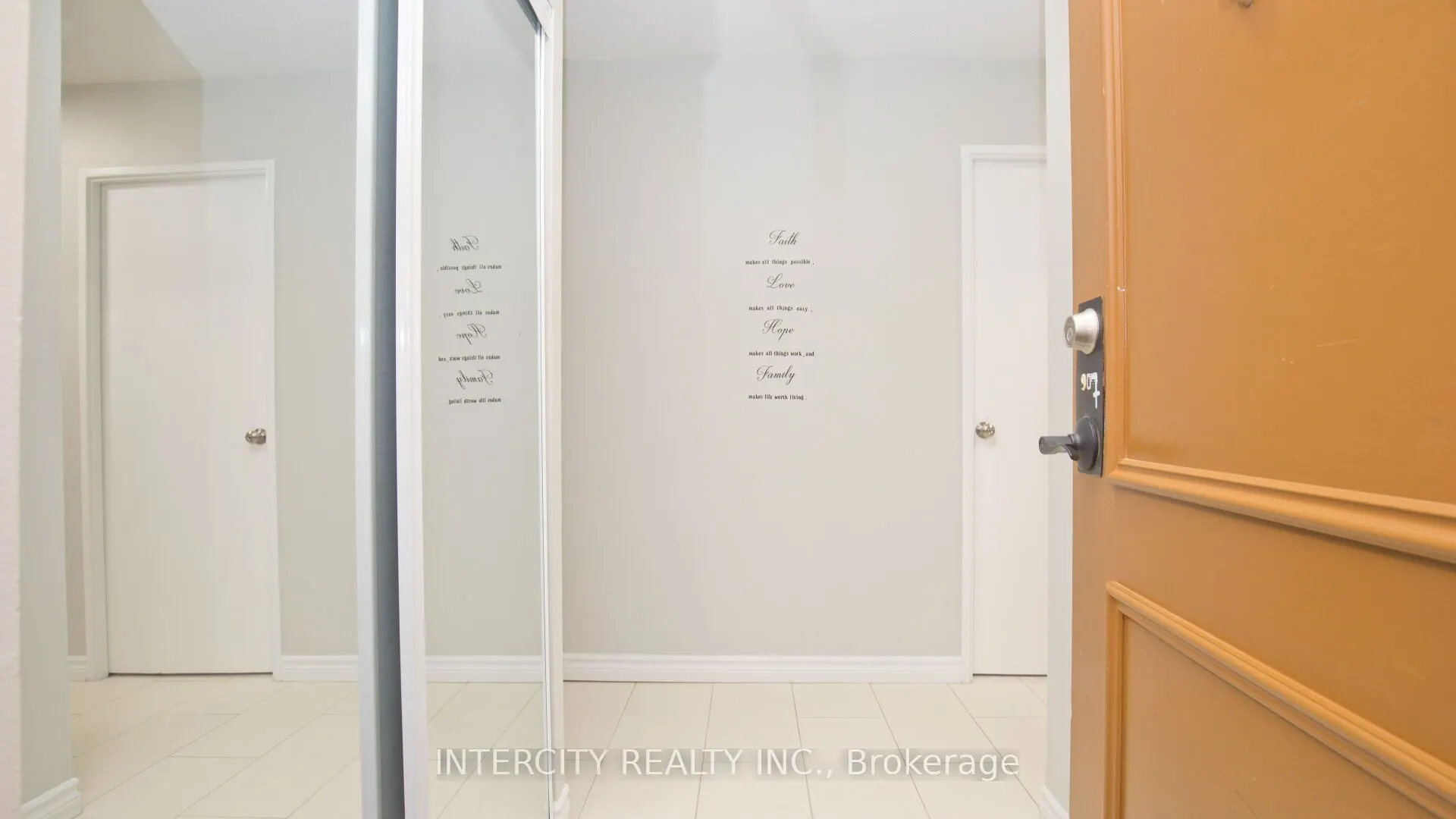 3555 Derry Road E, #907