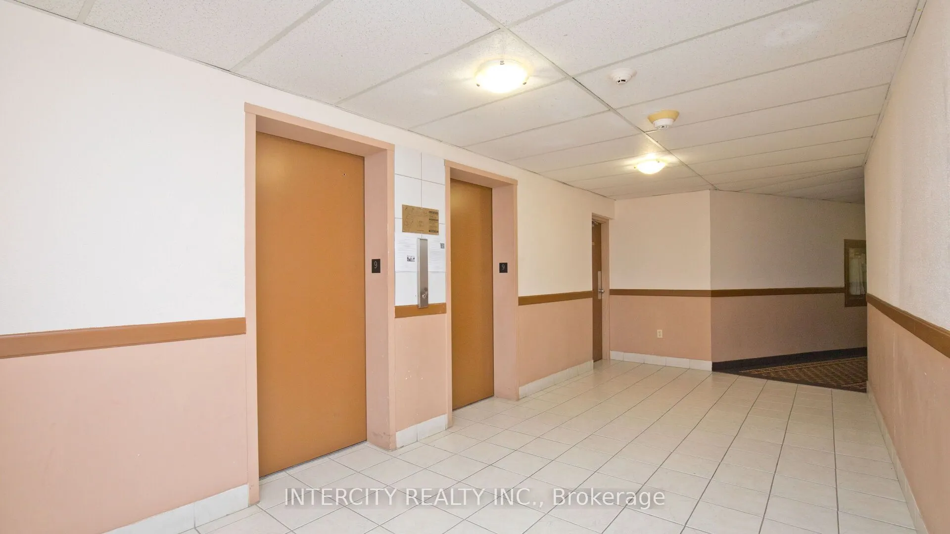 3555 Derry Road E, #907