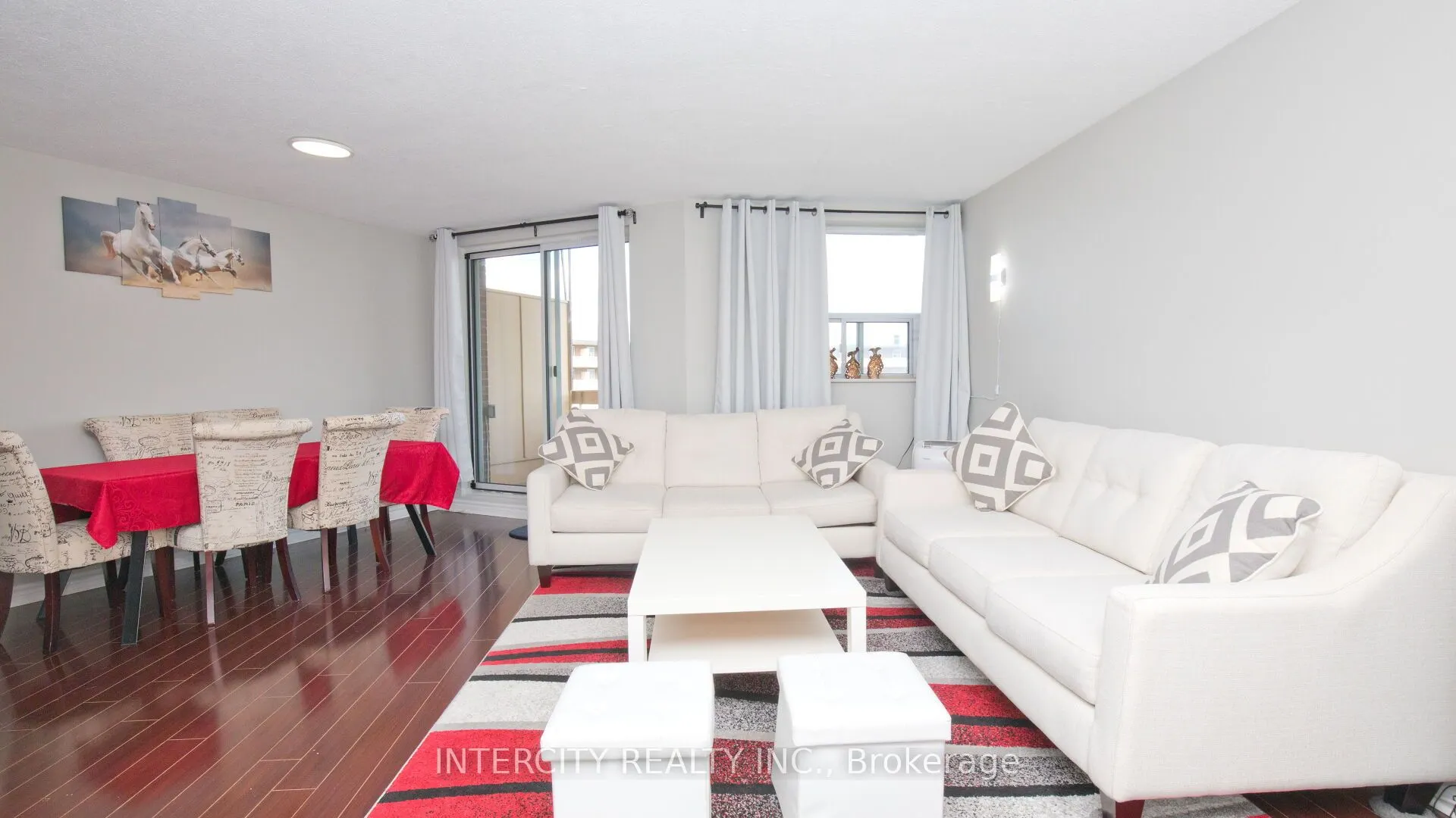 3555 Derry Road E, #907