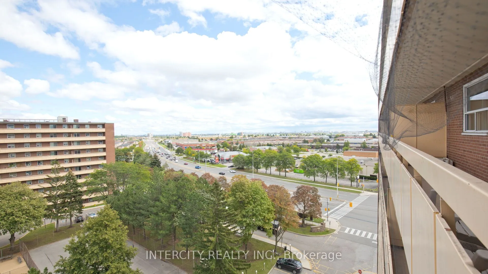 3555 Derry Road E, #907