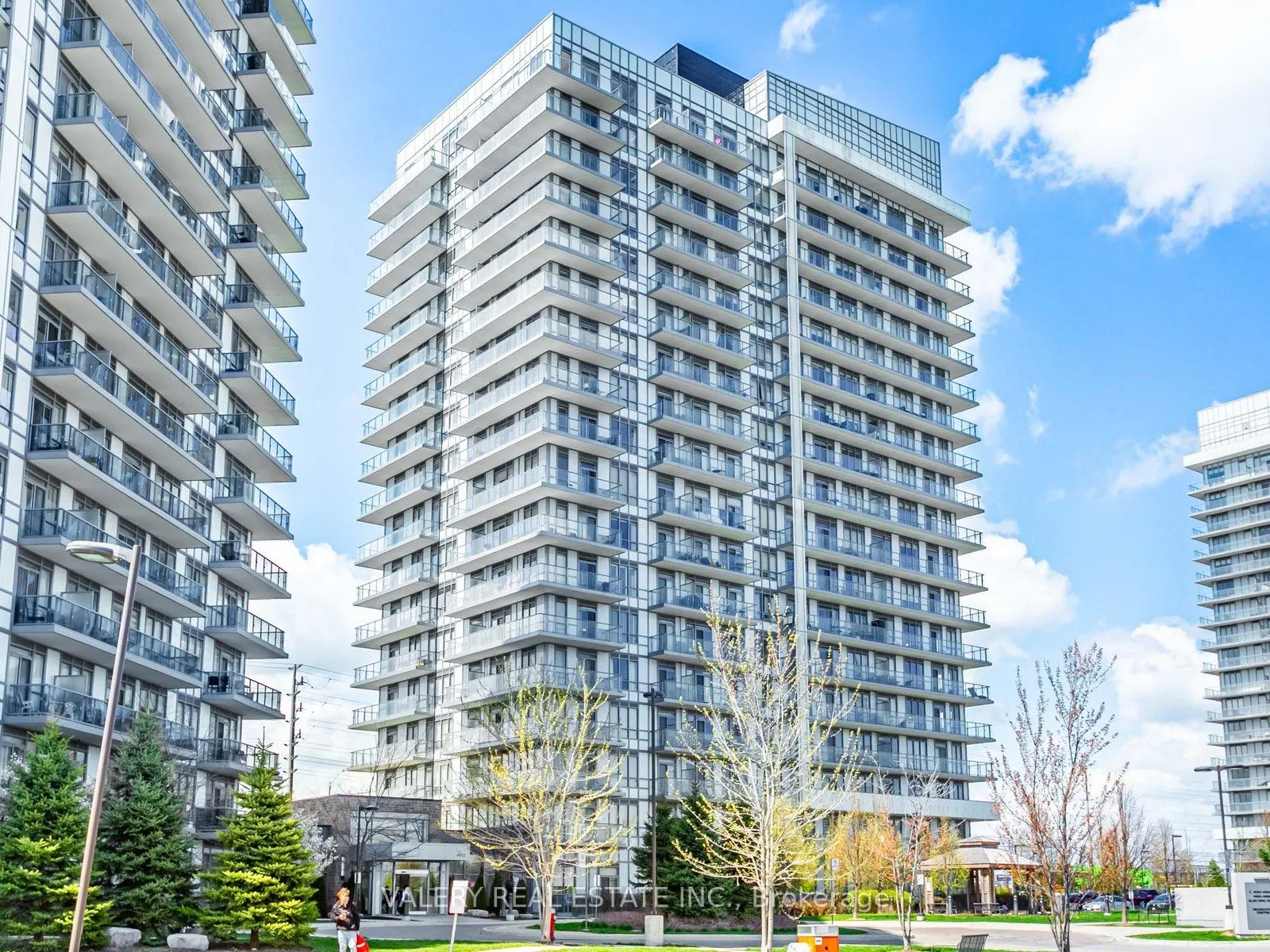 4655 Glen Erin Drive, #1002
