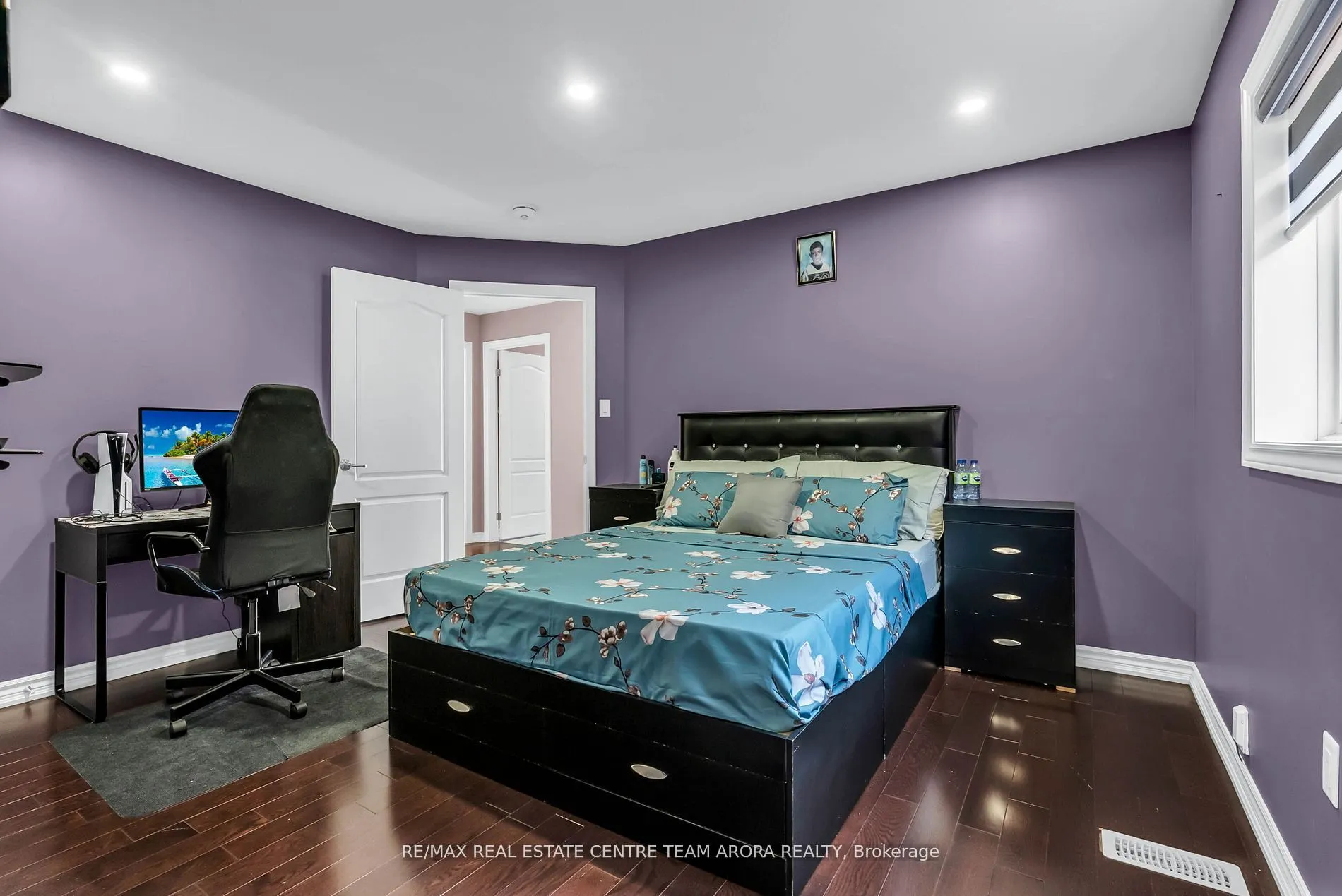 25 Hammerhead Road