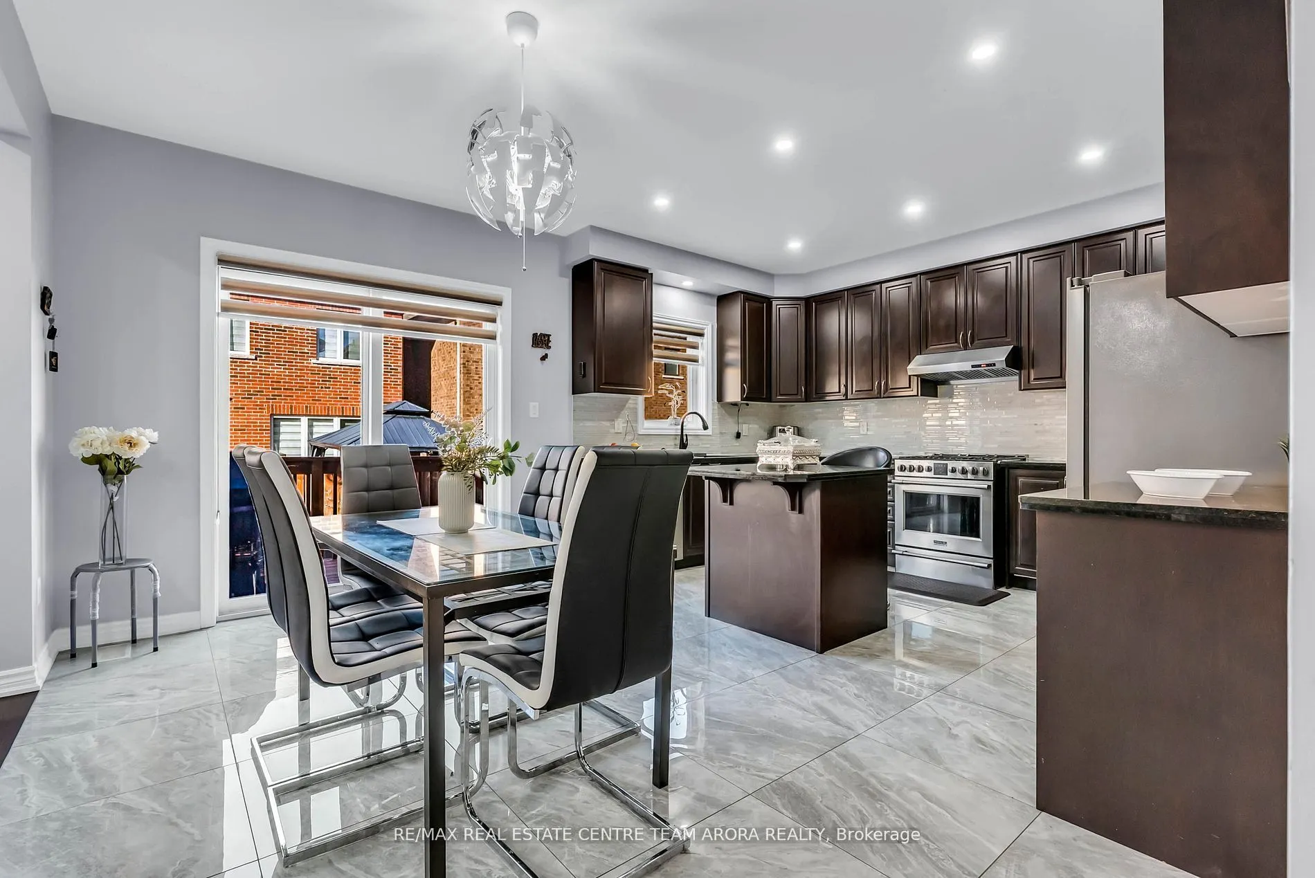 25 Hammerhead Road