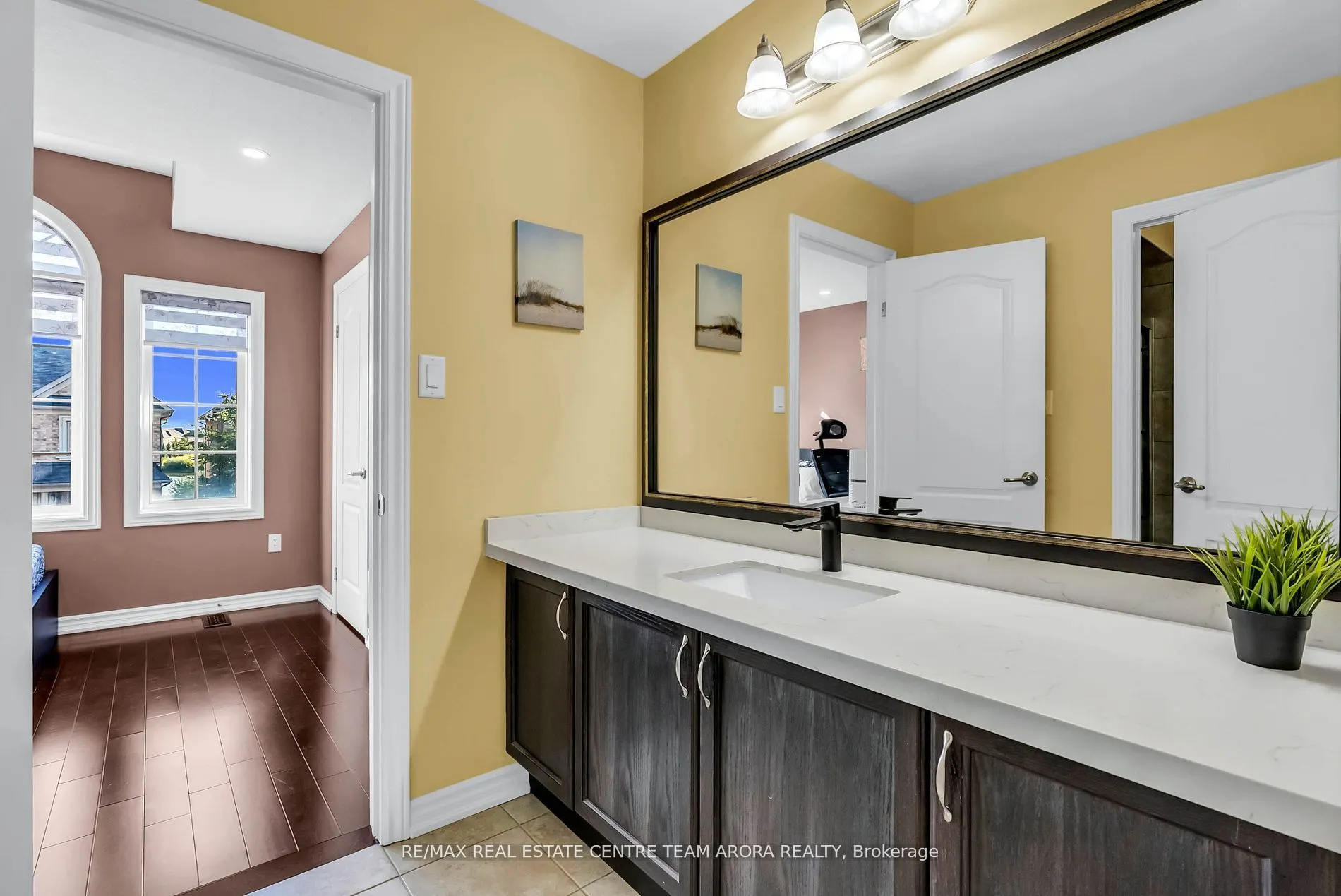 25 Hammerhead Road