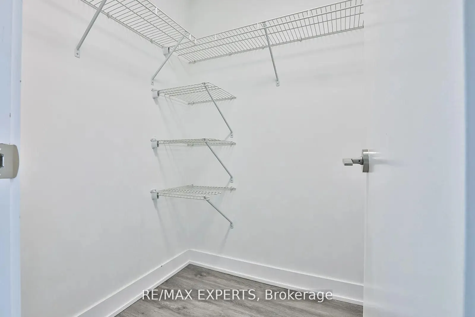 20 Shore Breeze Drive, #3703