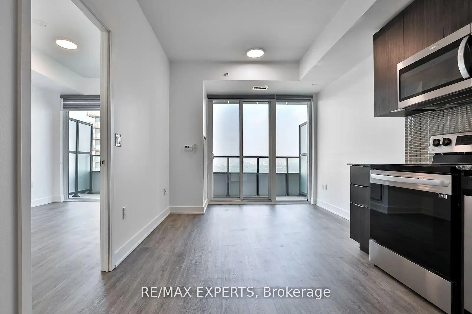 20 Shore Breeze Drive, #3703