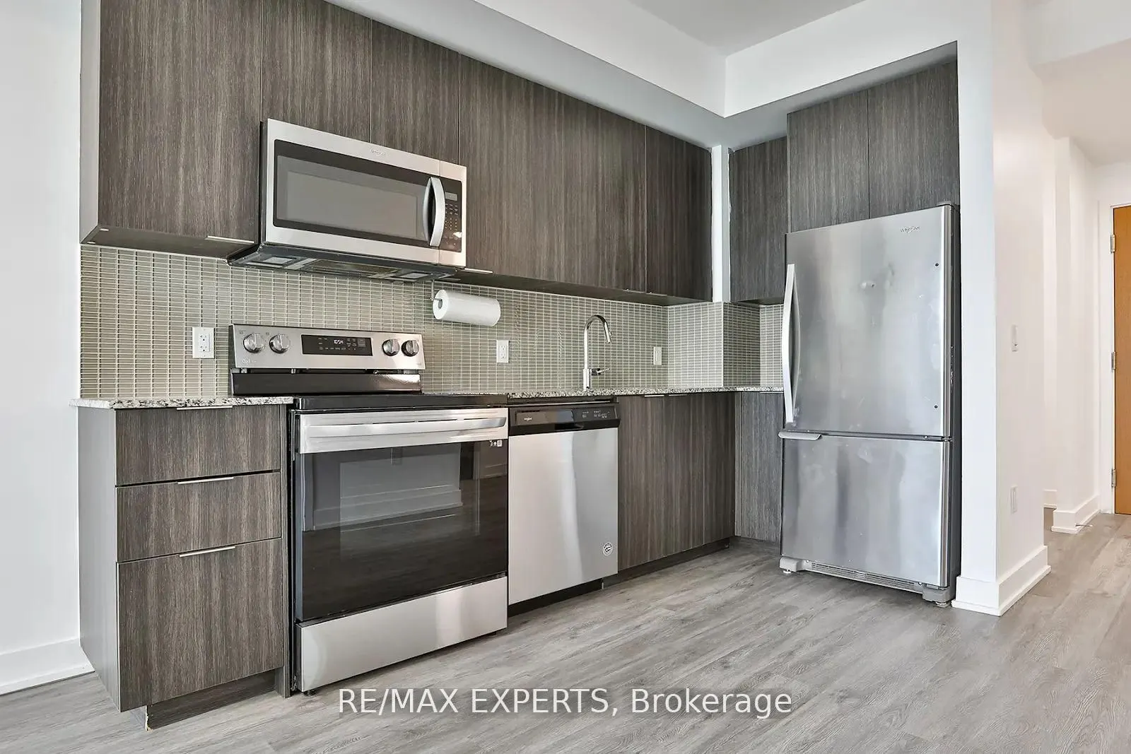 20 Shore Breeze Drive, #3703