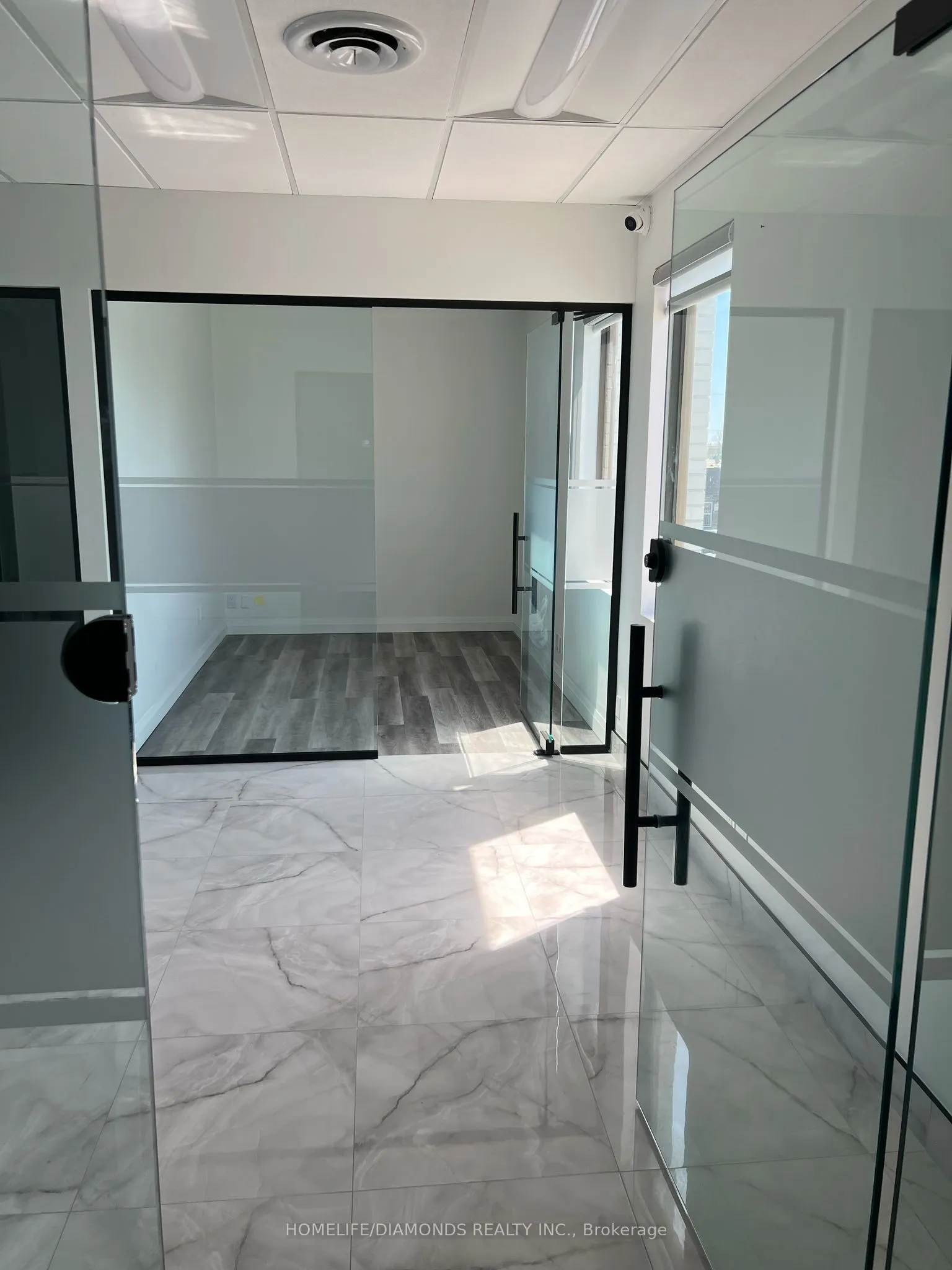1830 Dundas Street E, #202