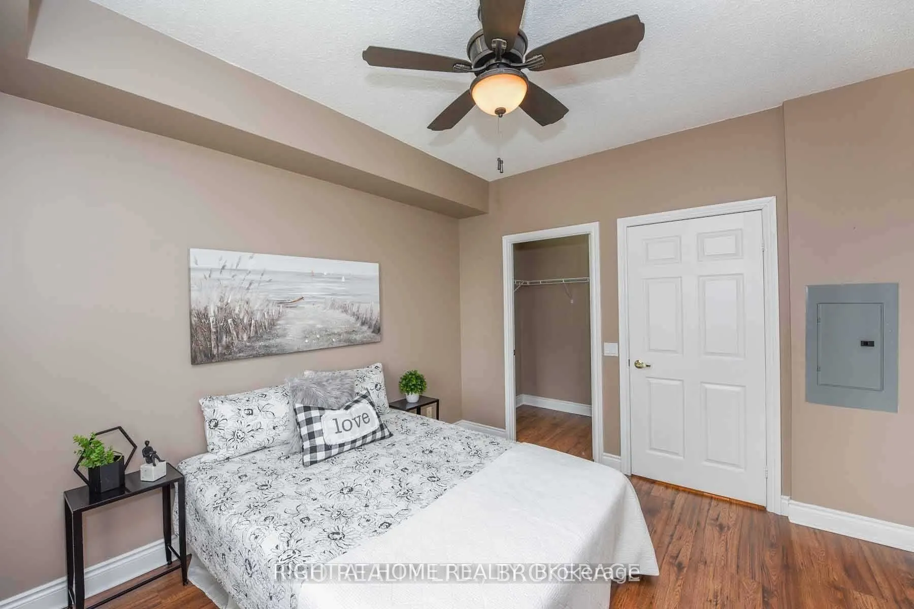35 Kingsbridge Garden Circle, #2607