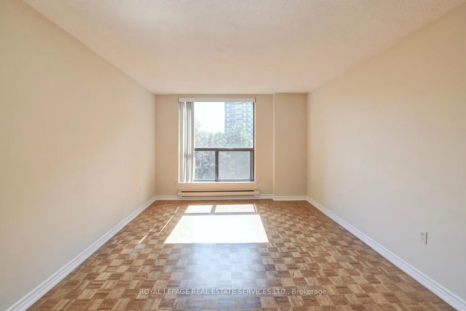965 Inverhouse Drive, #506