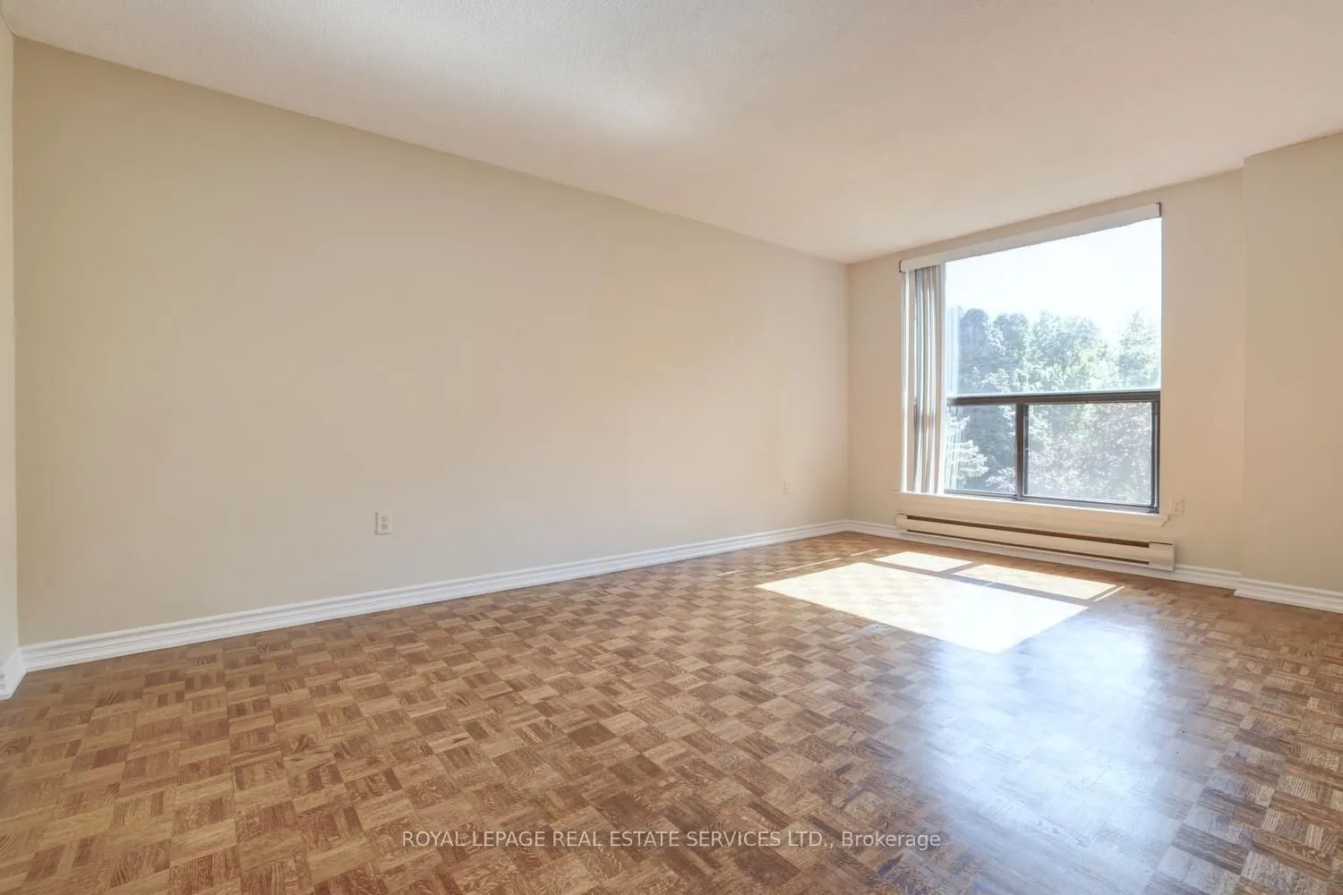 965 Inverhouse Drive, #506