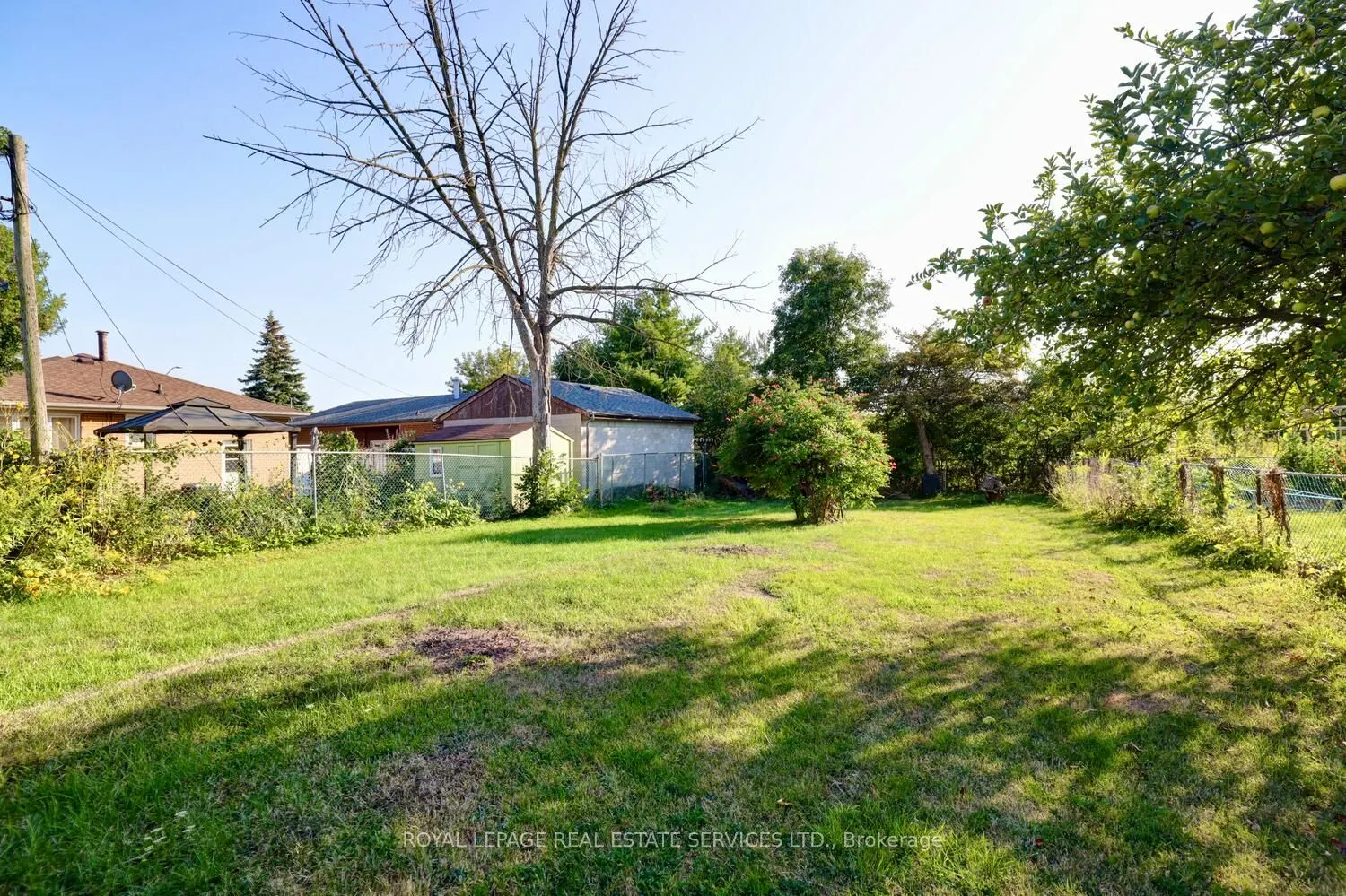 1320 Northmount Avenue