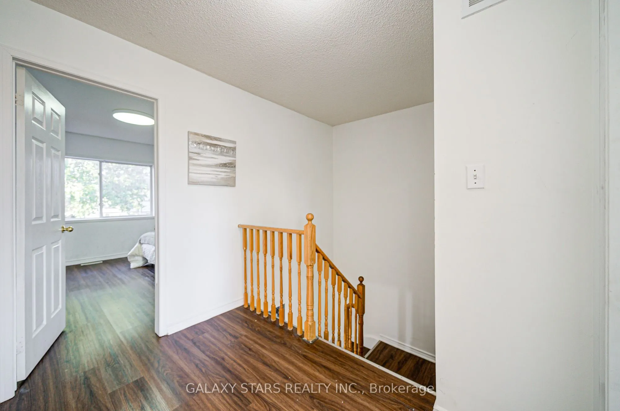 1049 Kennedy Circle