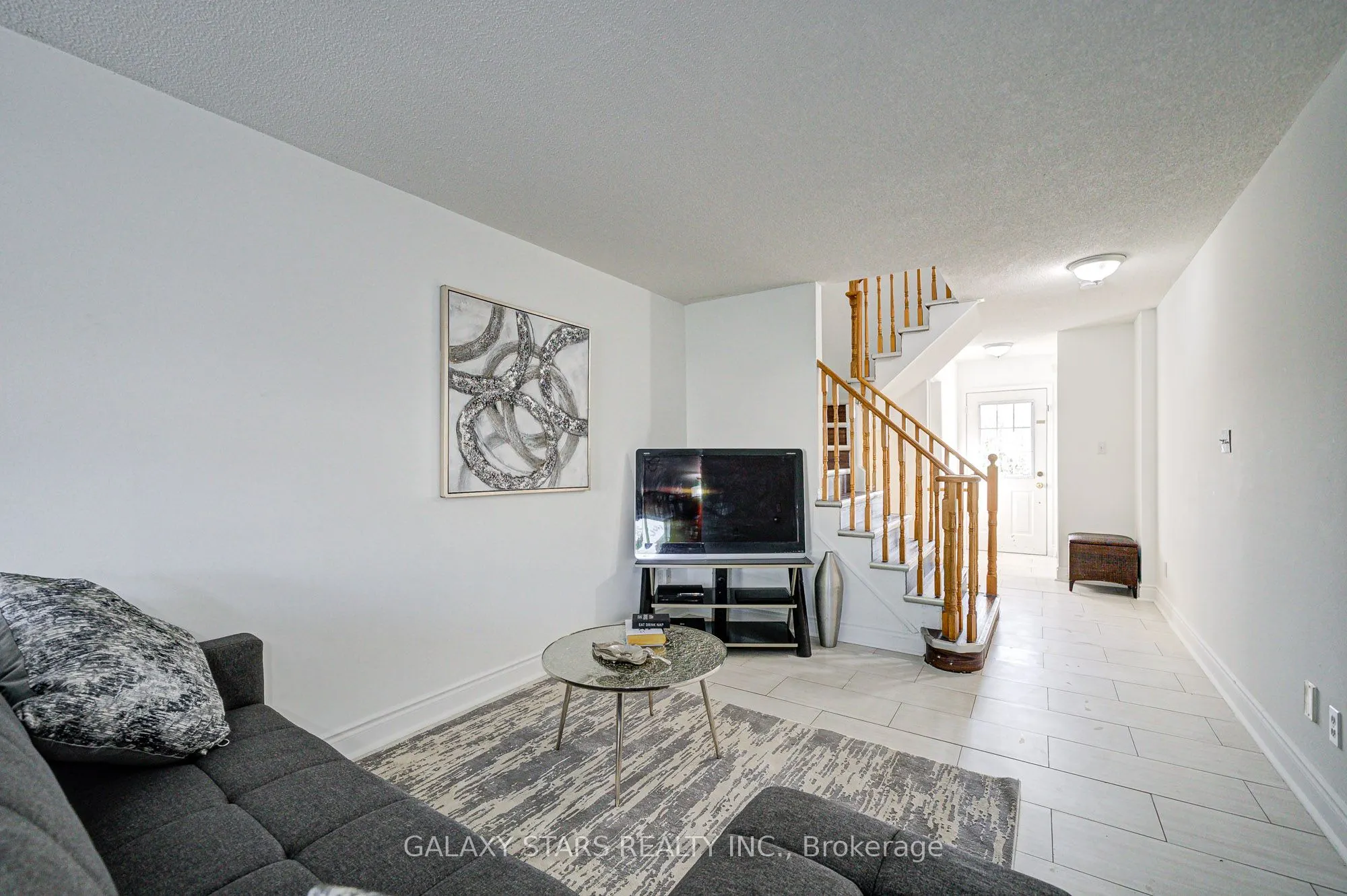 1049 Kennedy Circle