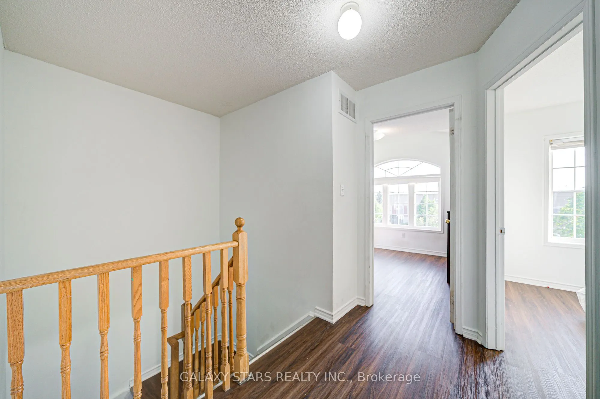 1049 Kennedy Circle
