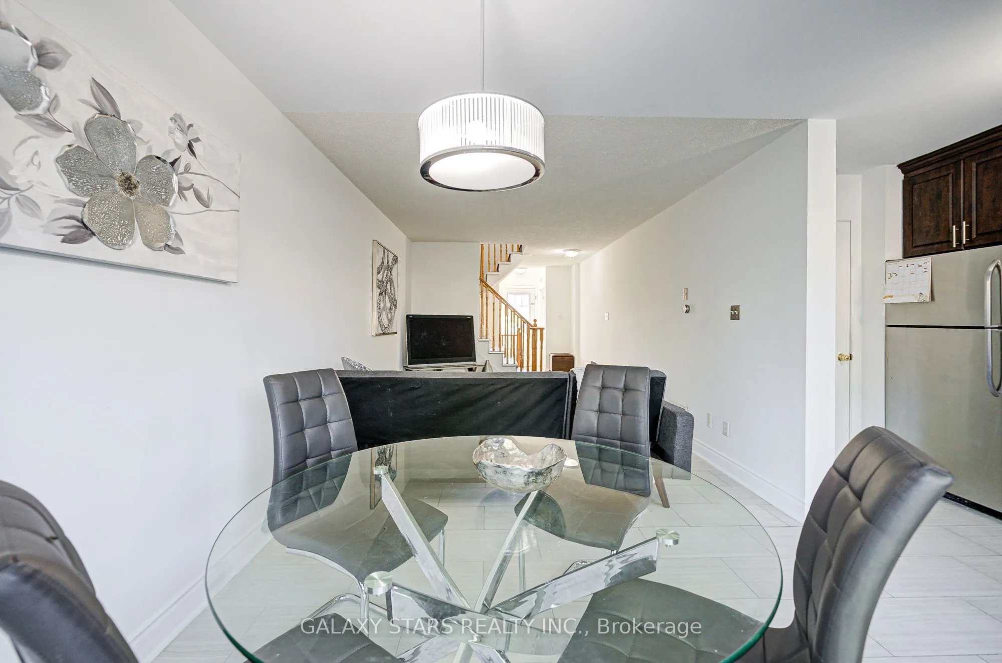 1049 Kennedy Circle